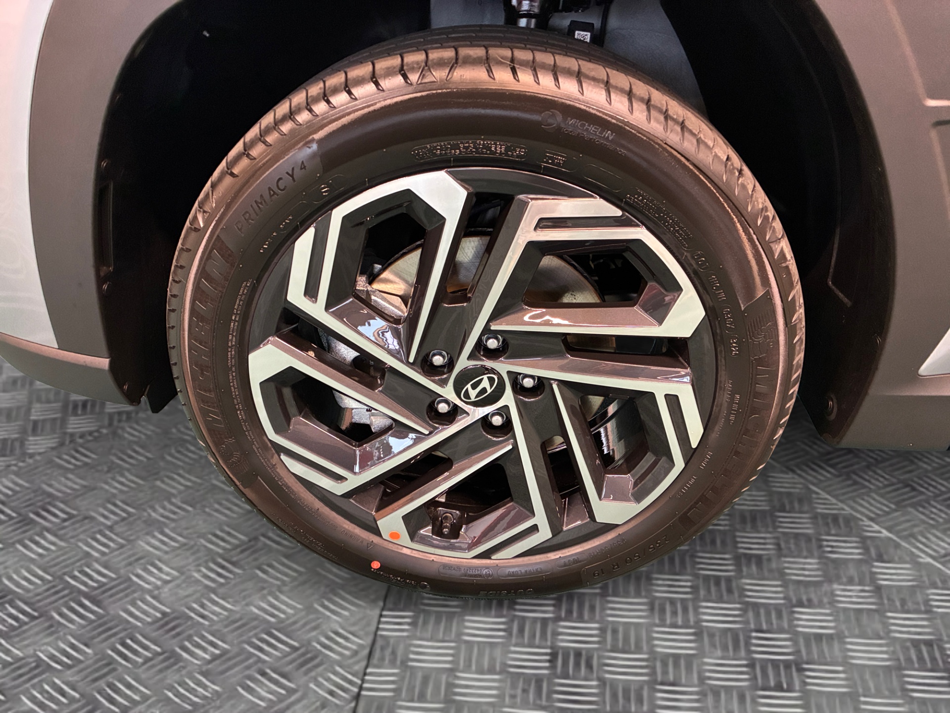 Hyundai TUCSON Hybrid 2026