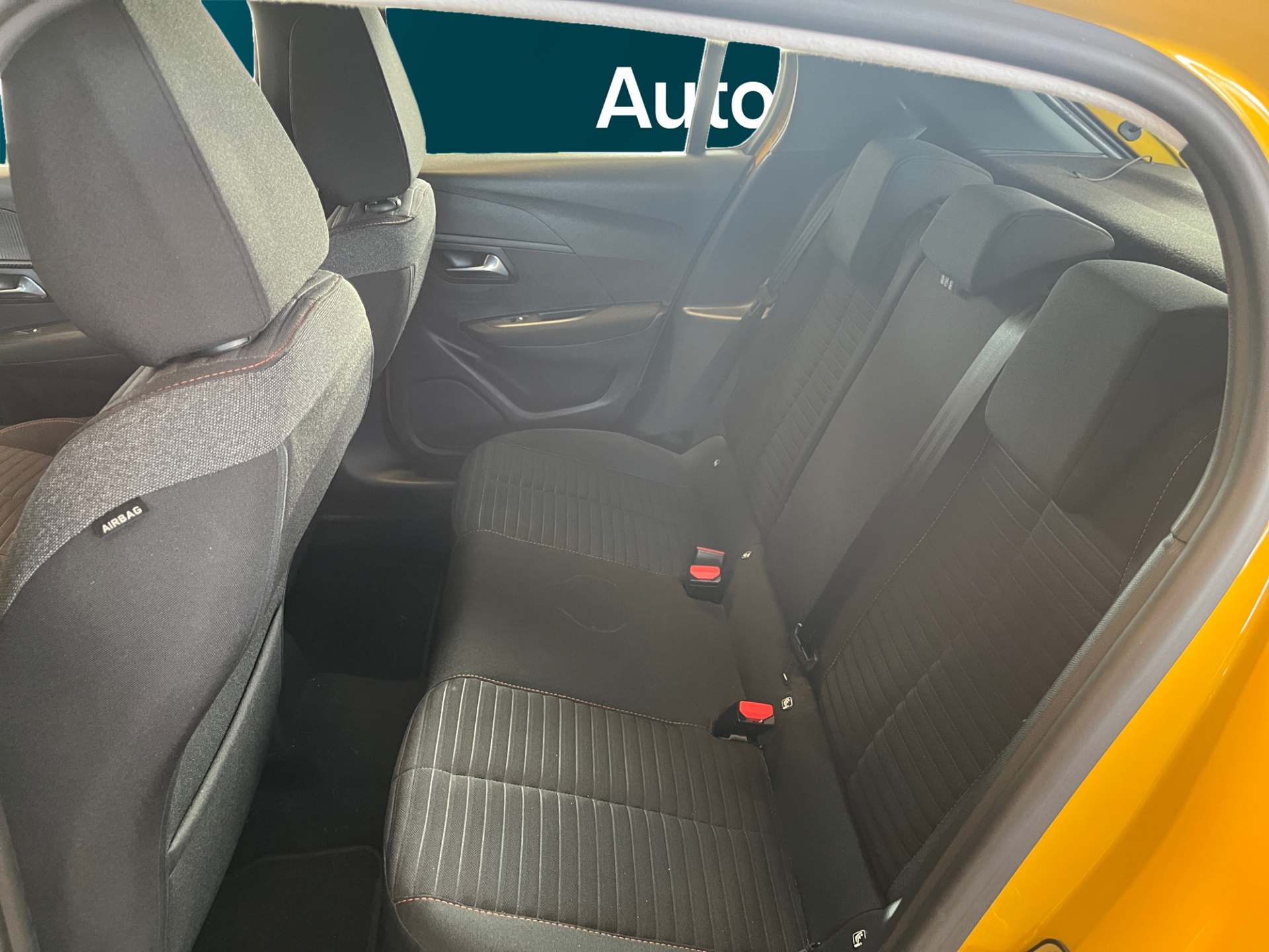 PEUGEOT 208 2022