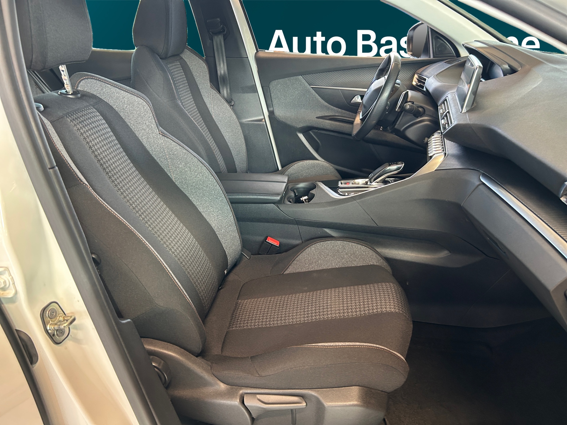 PEUGEOT 3008 2021