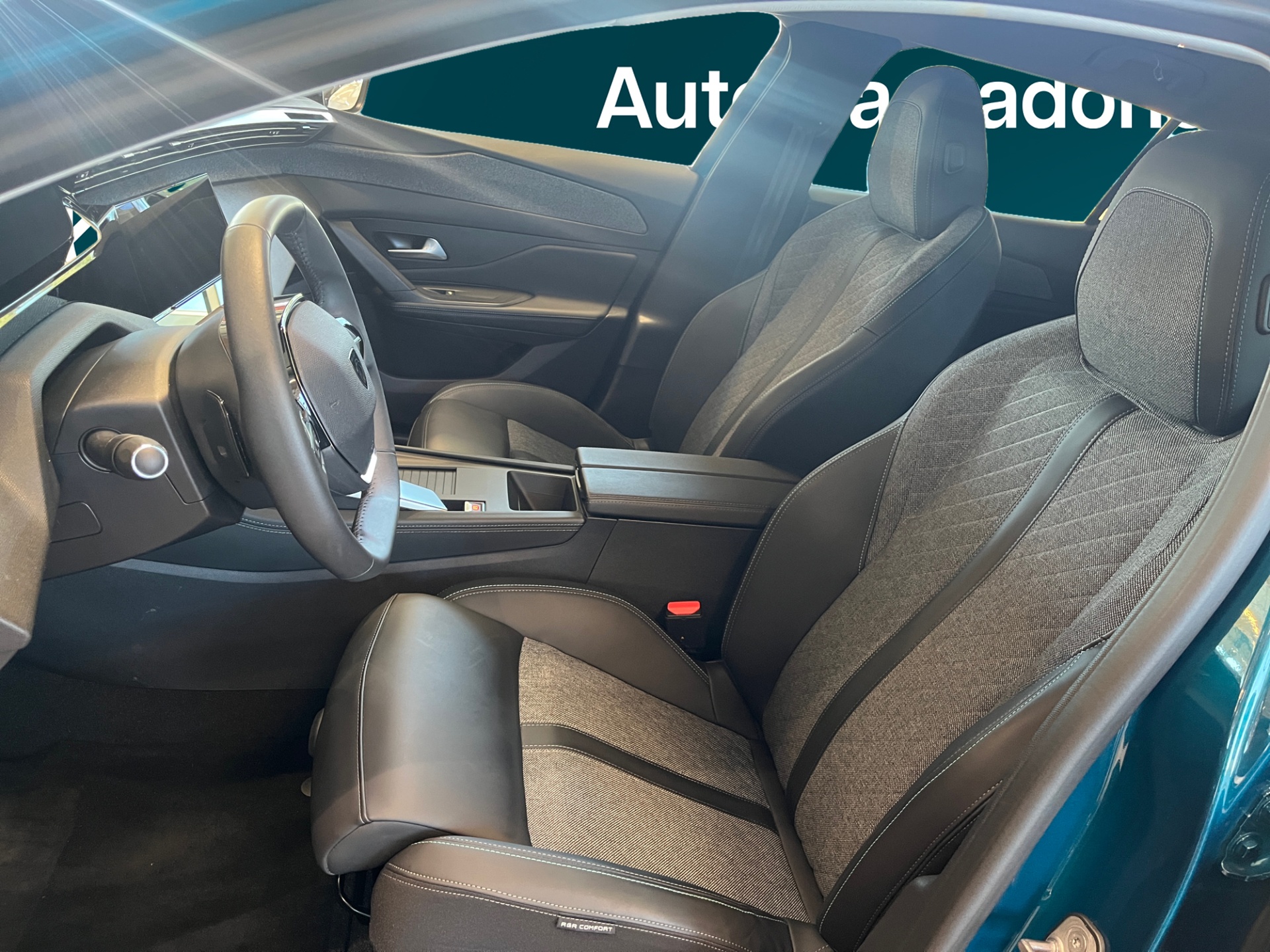 PEUGEOT 408 2024