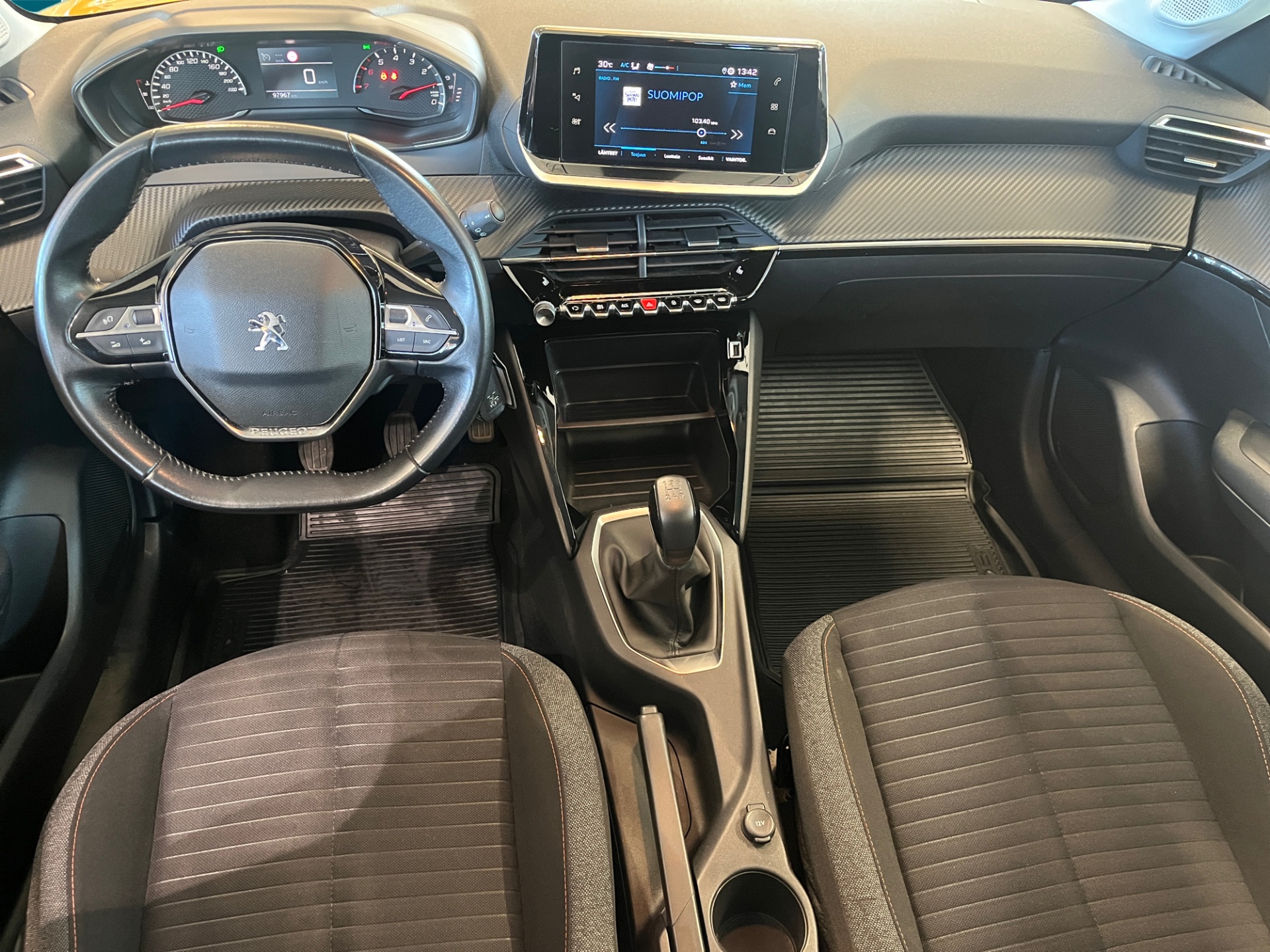 PEUGEOT 208 2020