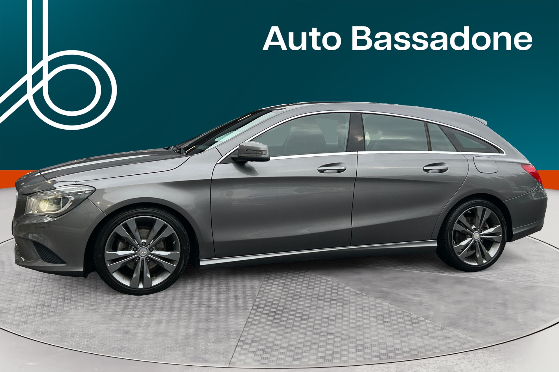 MERCEDES-BENZ CLA 2016