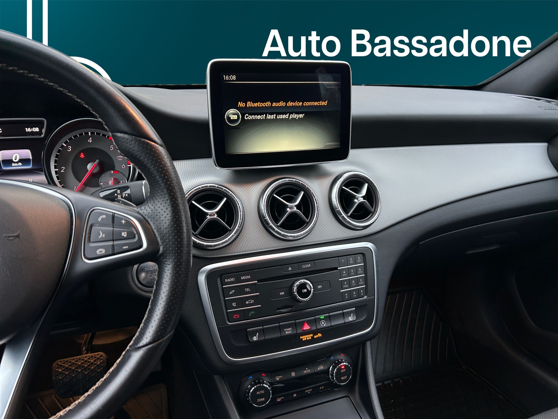 MERCEDES-BENZ CLA 2016