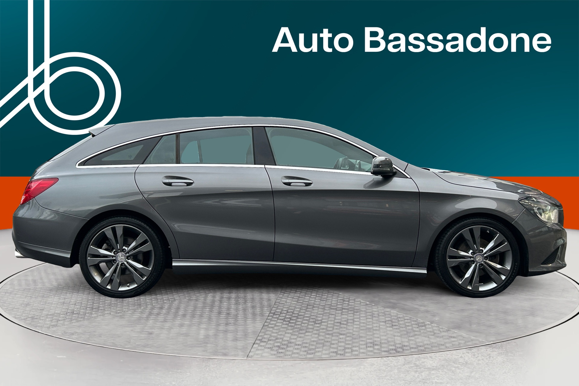 MERCEDES-BENZ CLA 2016