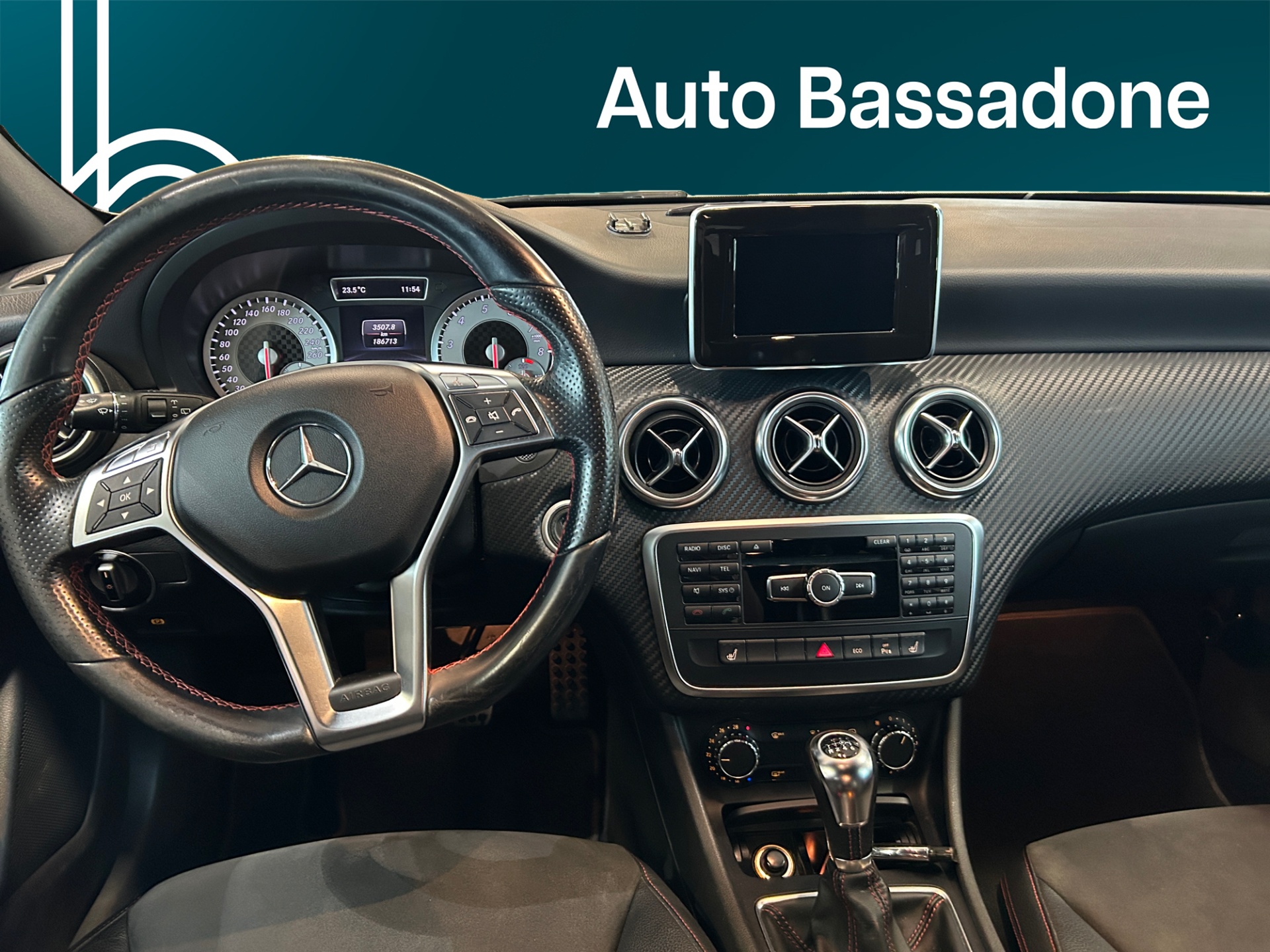 MERCEDES-BENZ A 2014
