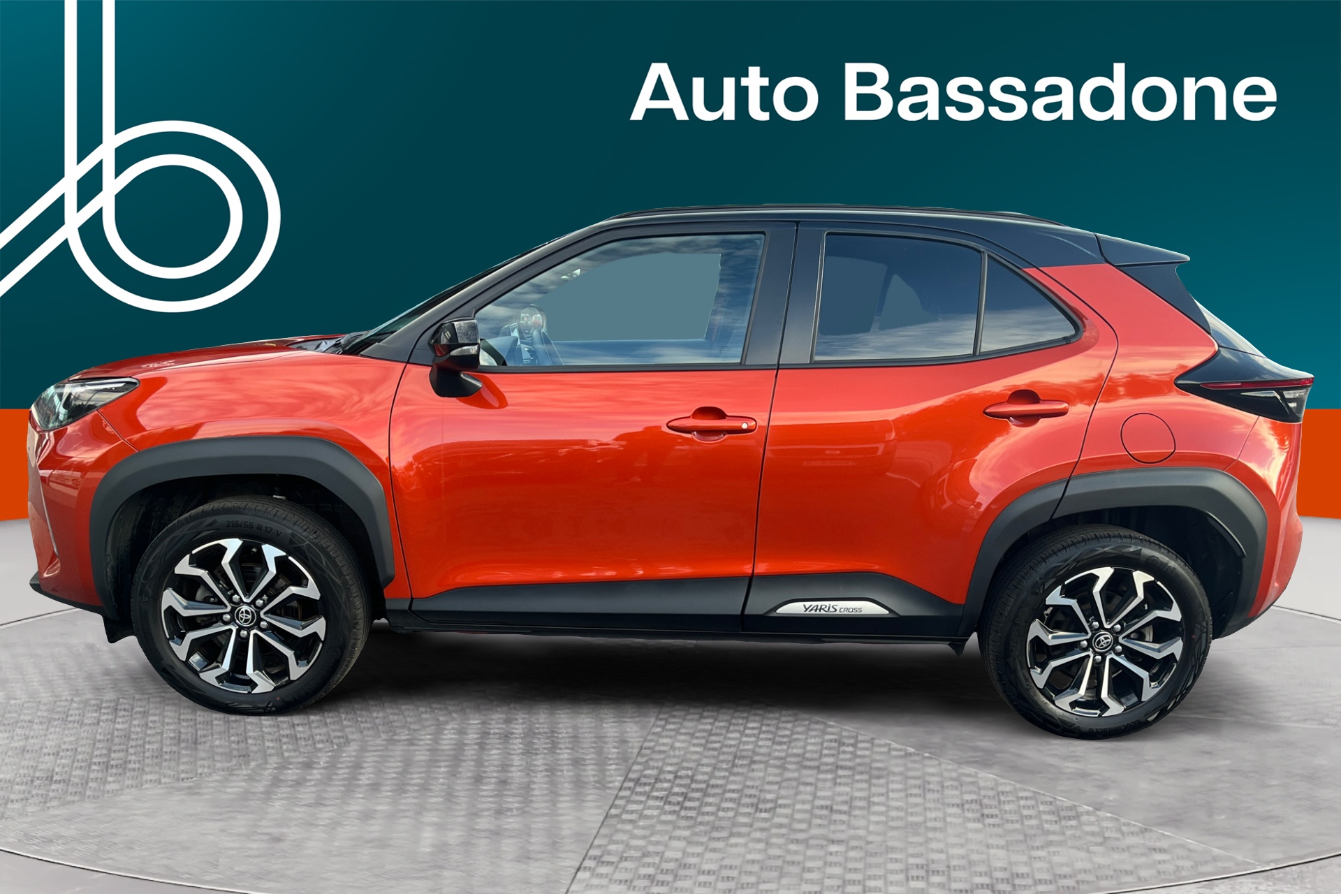 TOYOTA Yaris Cross 2023