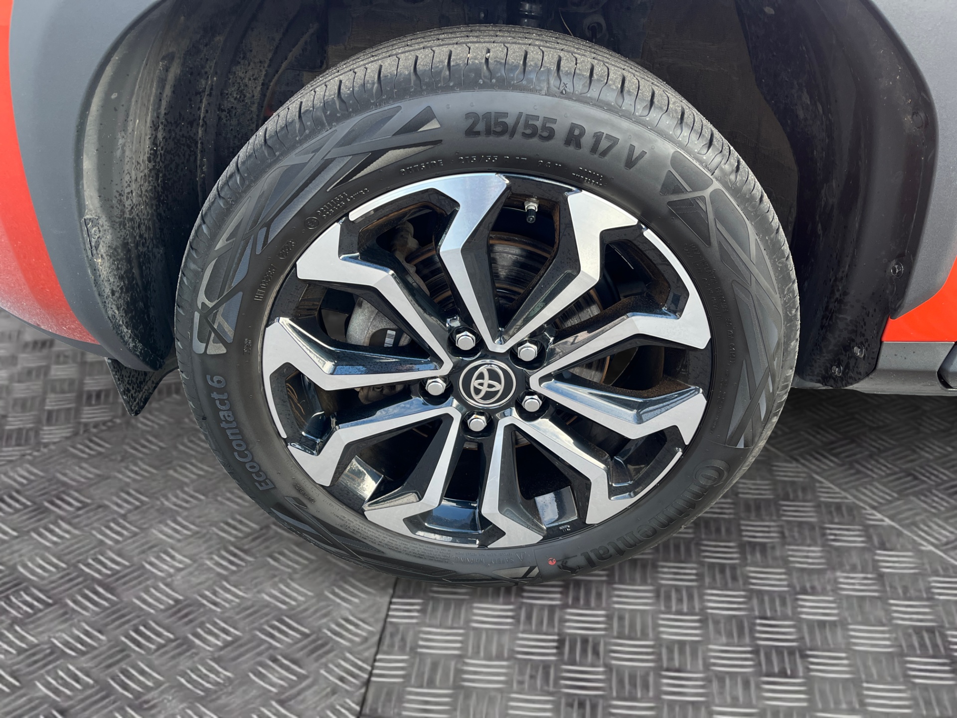 TOYOTA Yaris Cross 2023