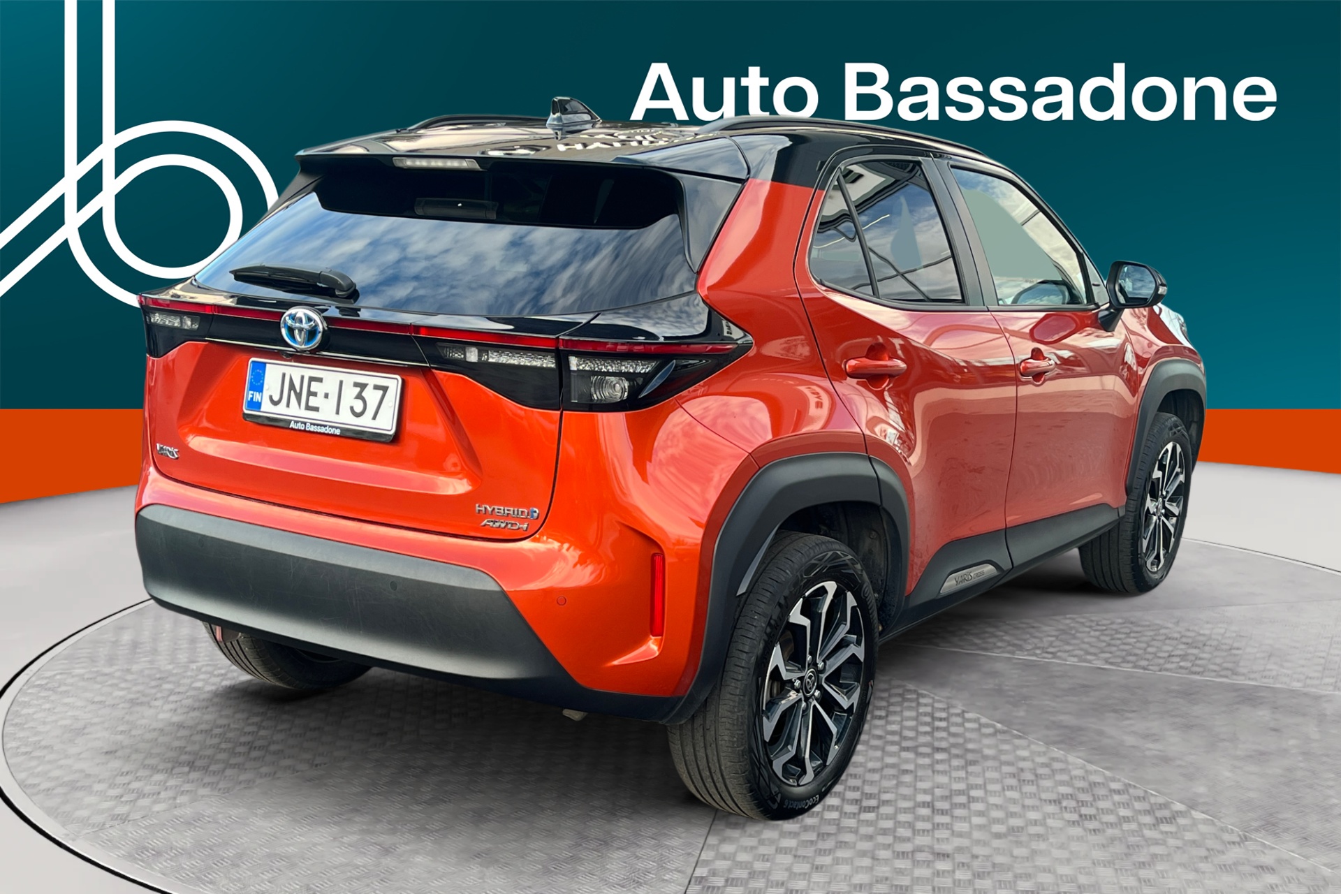 TOYOTA Yaris Cross 2023