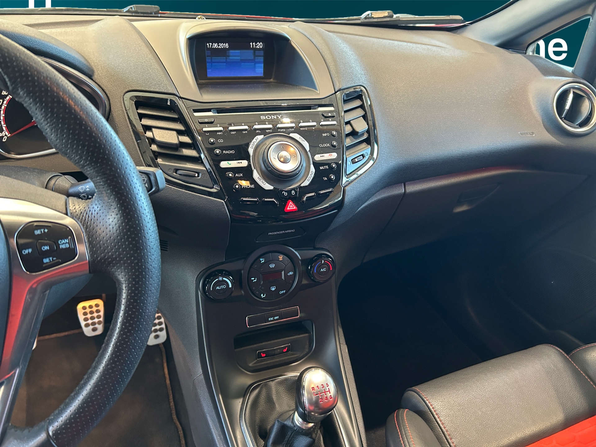 FORD Fiesta 2015
