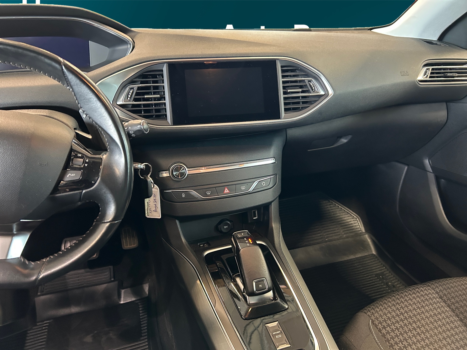 PEUGEOT 308 2021