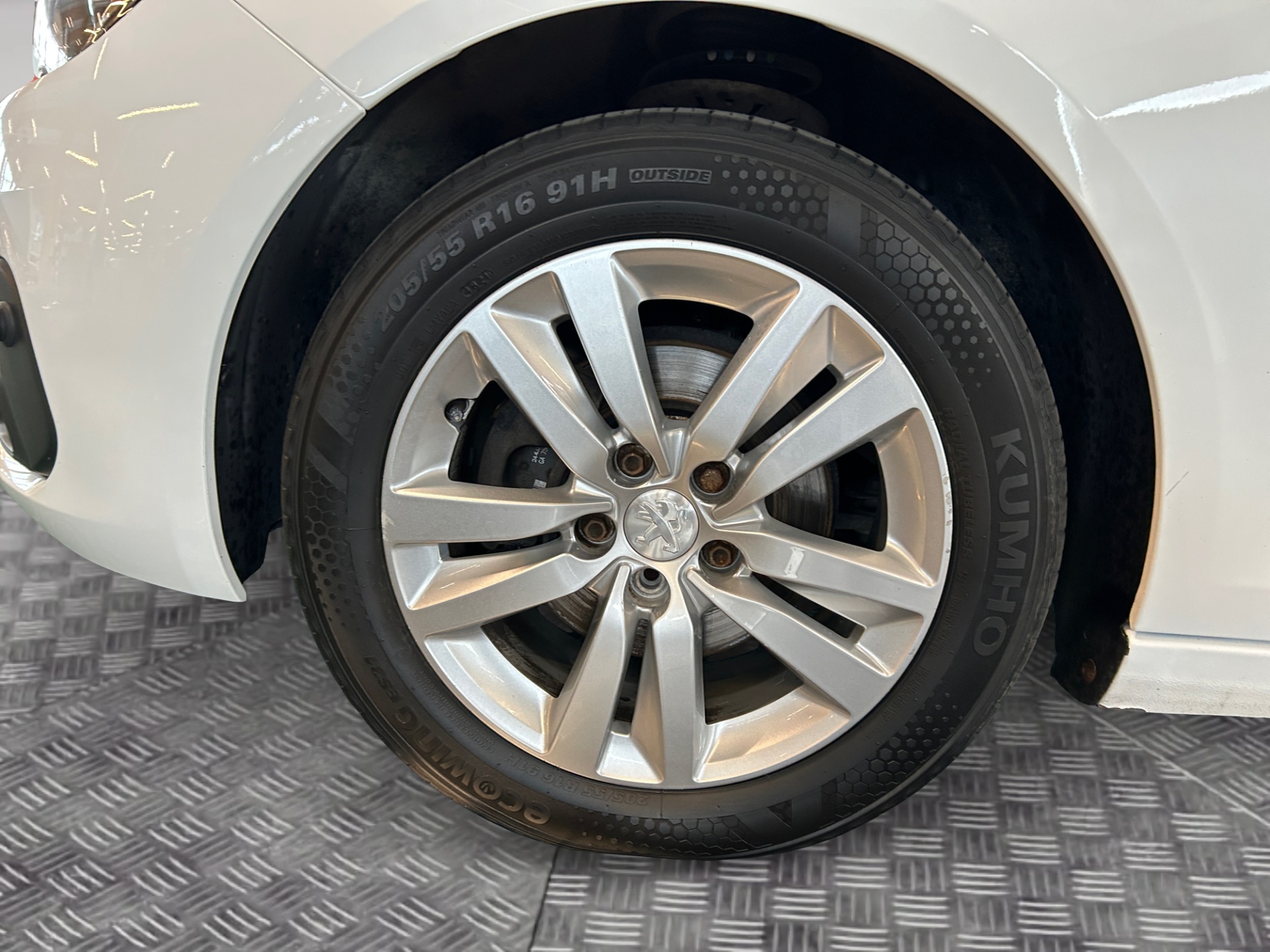 PEUGEOT 308 2021