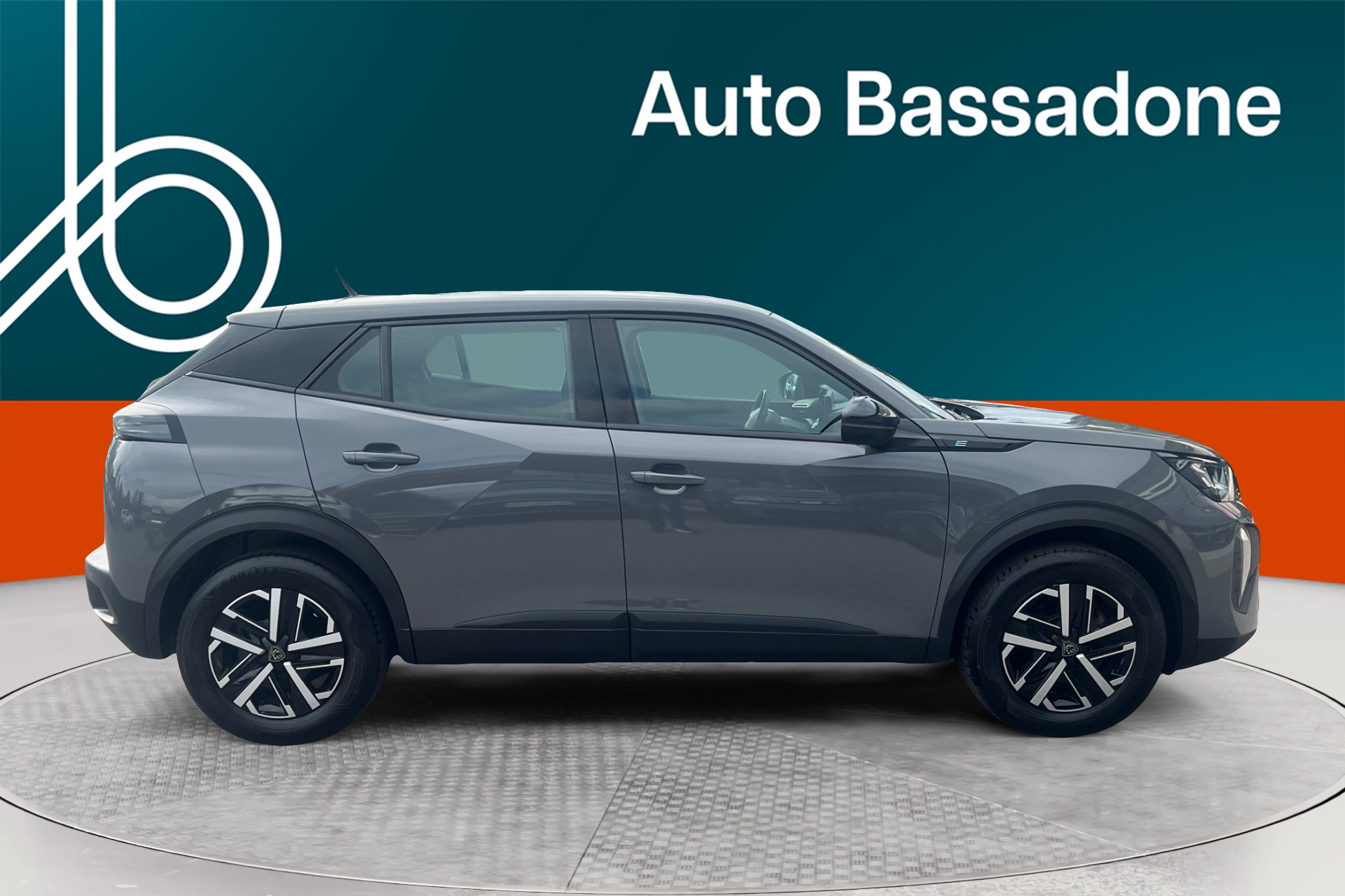 PEUGEOT e-2008 2023