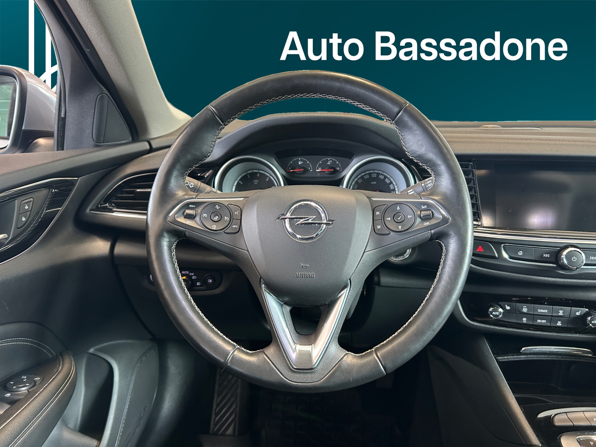 OPEL Insignia 2017