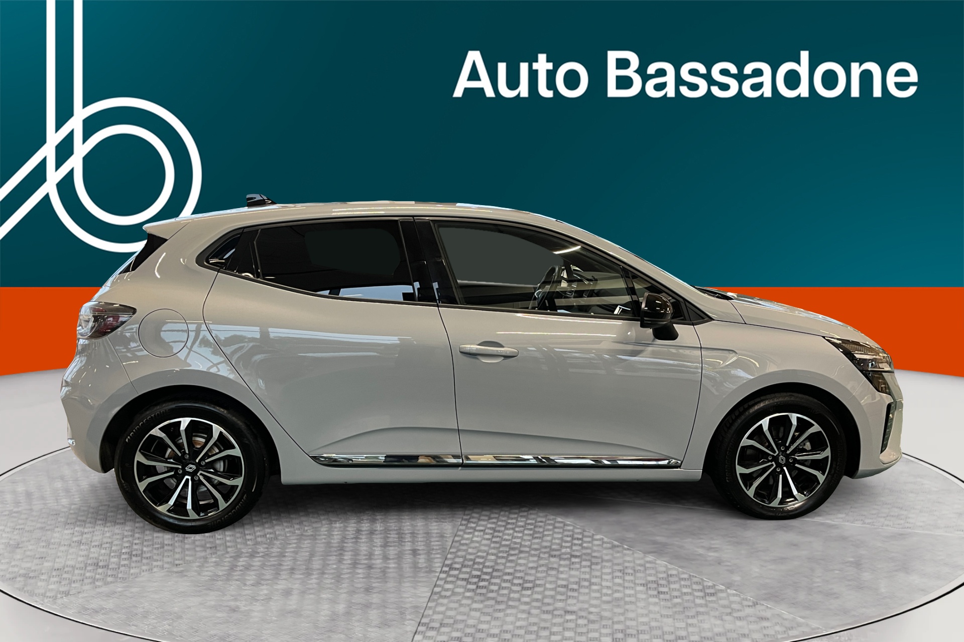 RENAULT Clio 2023