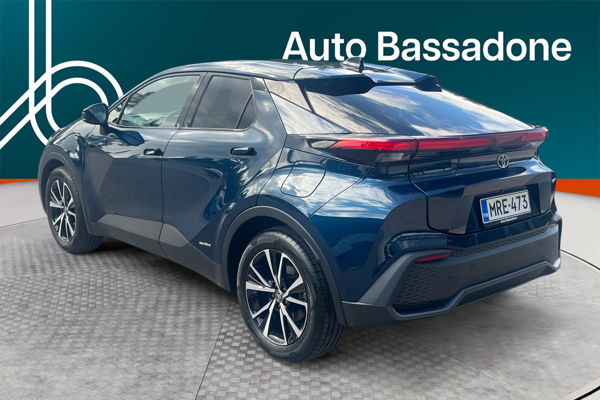 TOYOTA C-HR 2024