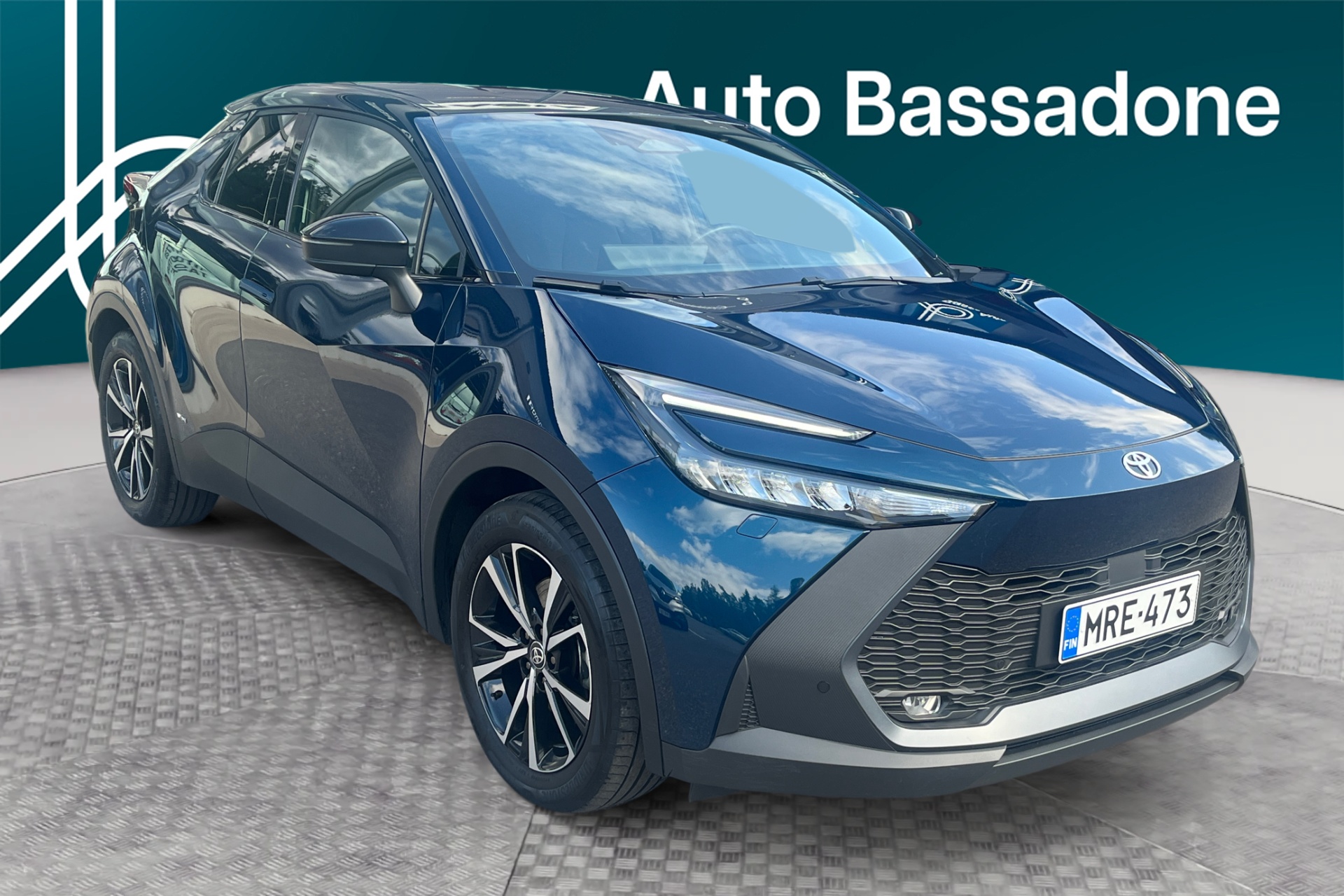 TOYOTA C-HR 2024