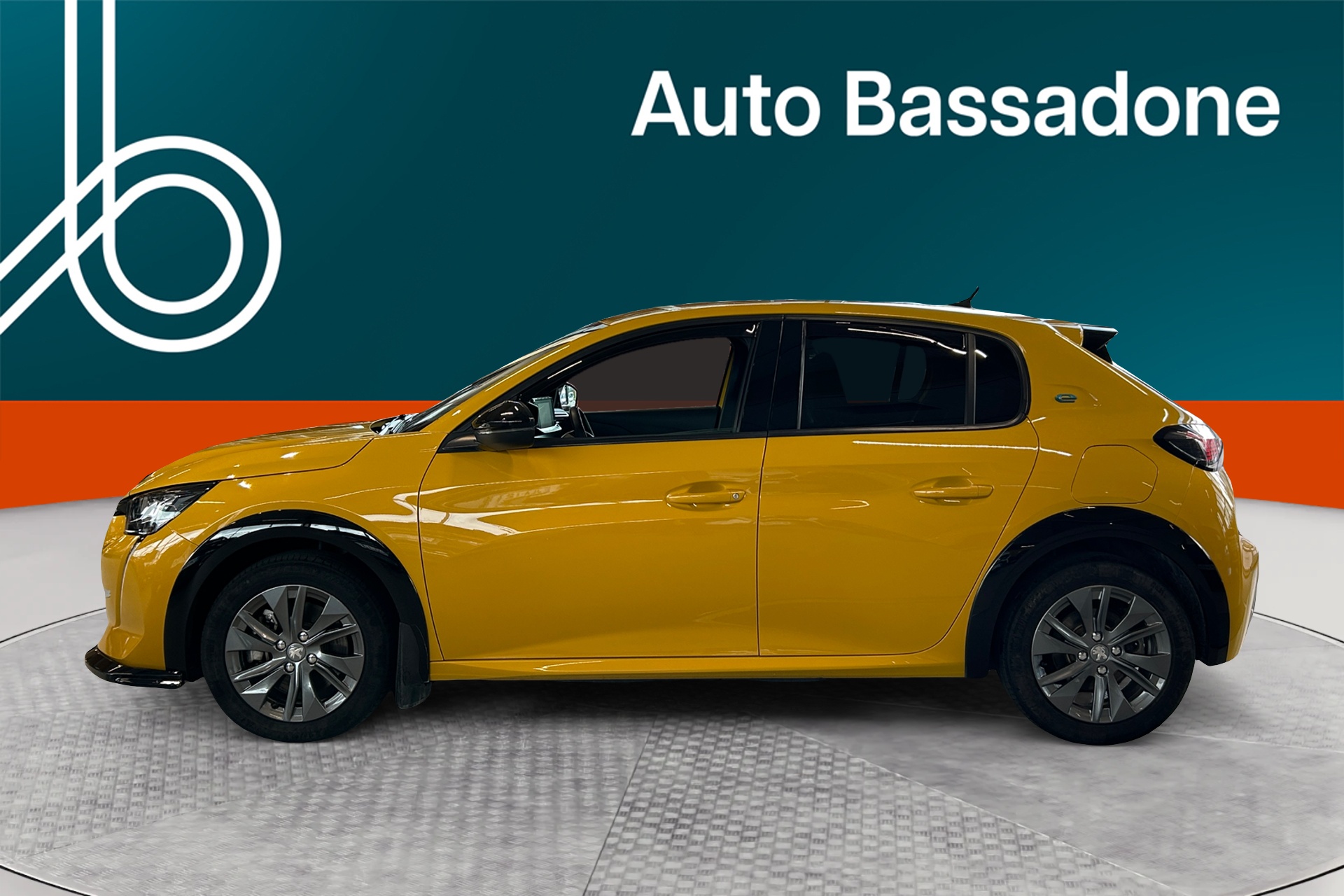 PEUGEOT e-208 2023