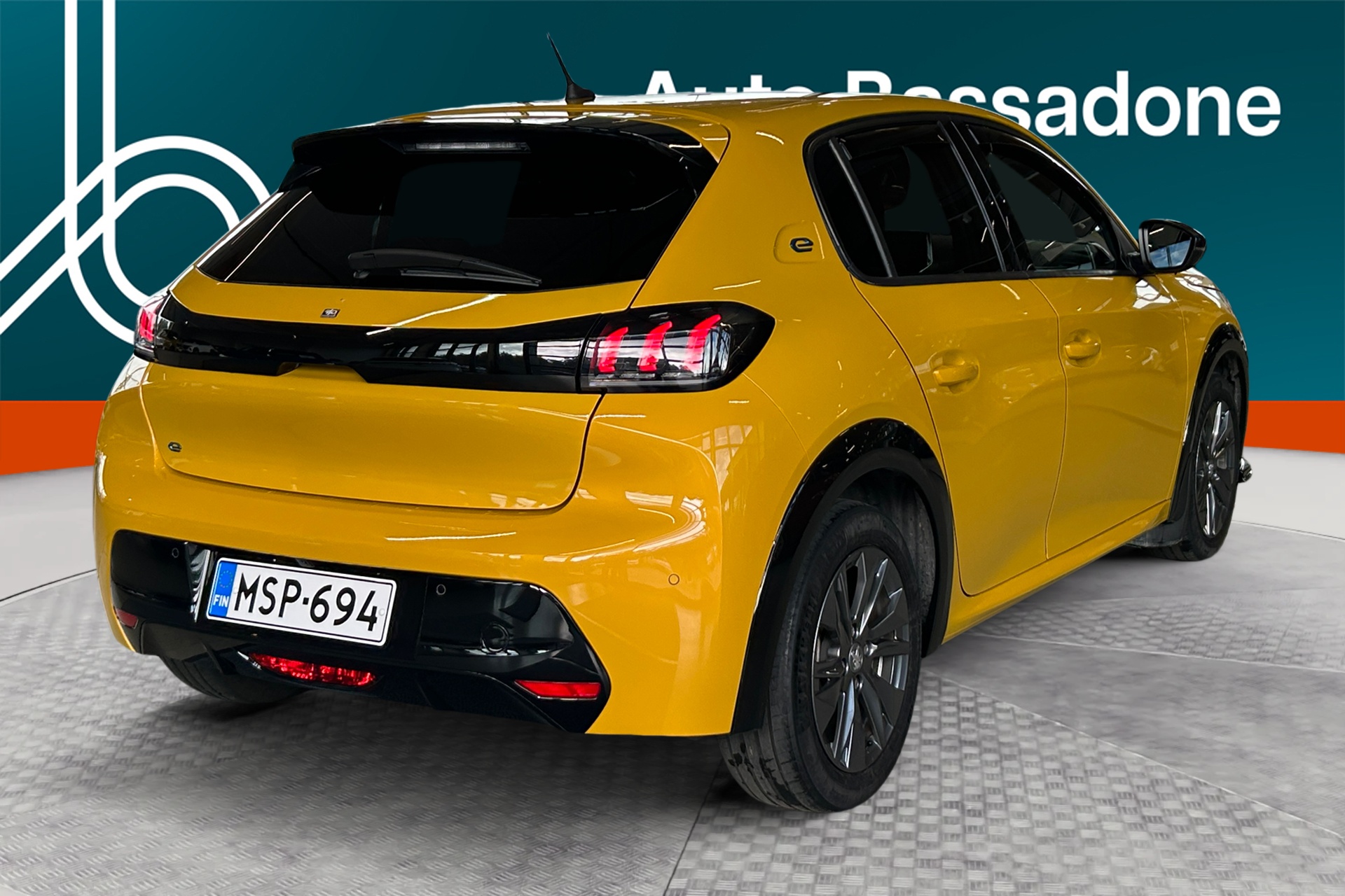 PEUGEOT e-208 2023