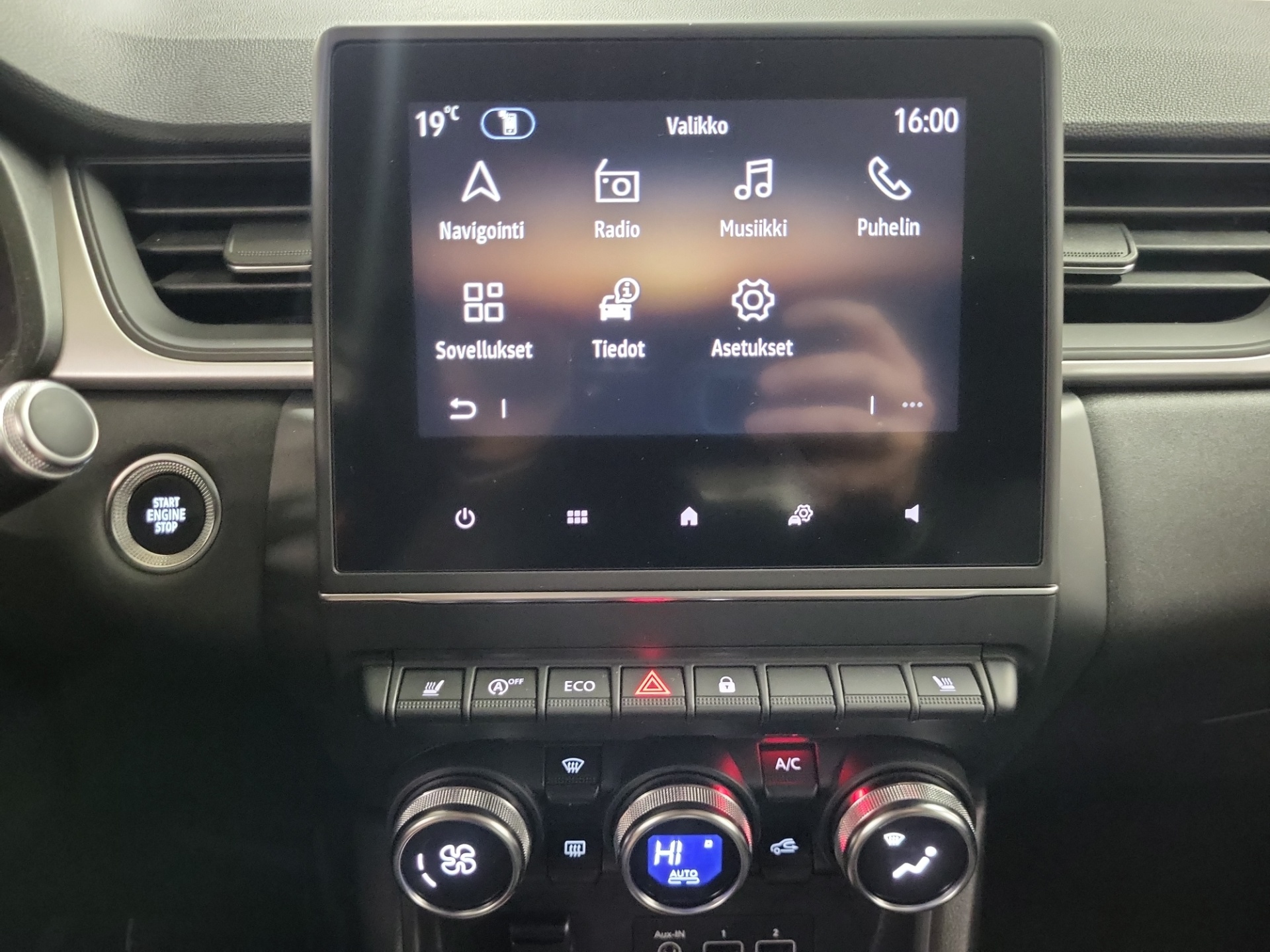 RENAULT Captur 2022
