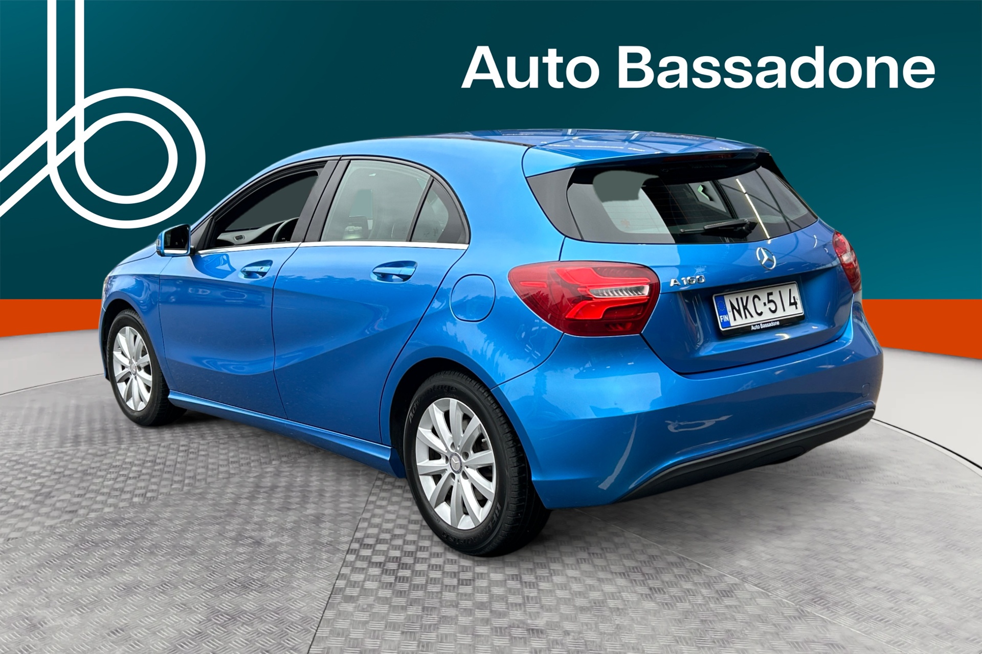 MERCEDES-BENZ A 2016