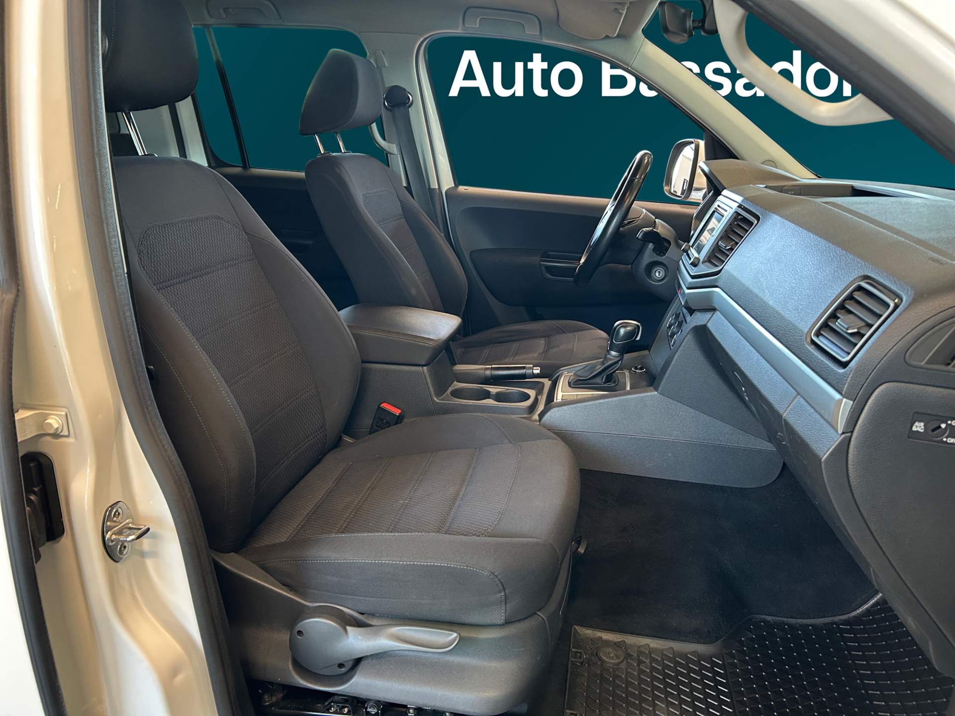VOLKSWAGEN Amarok 2018