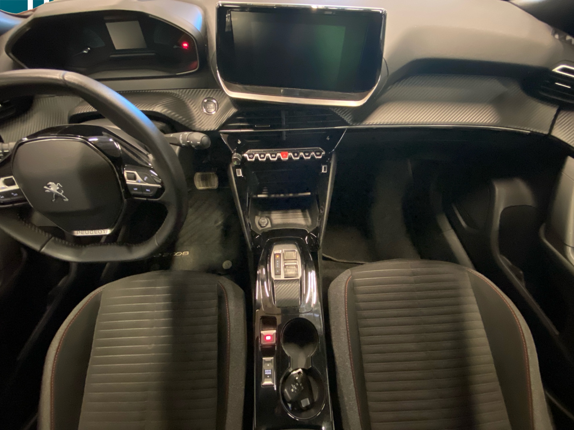 Peugeot e-2008 2023