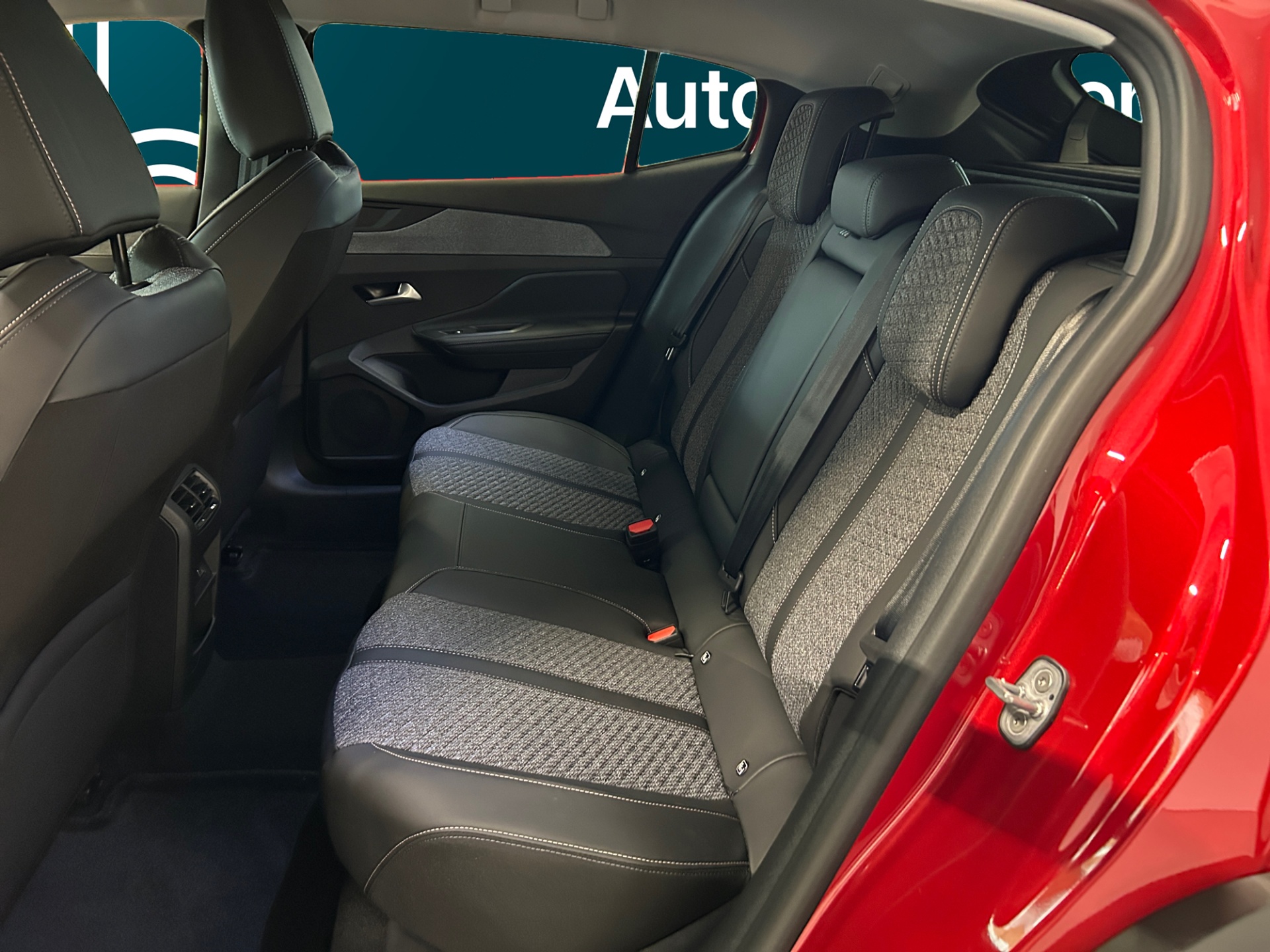 Peugeot 408 2026