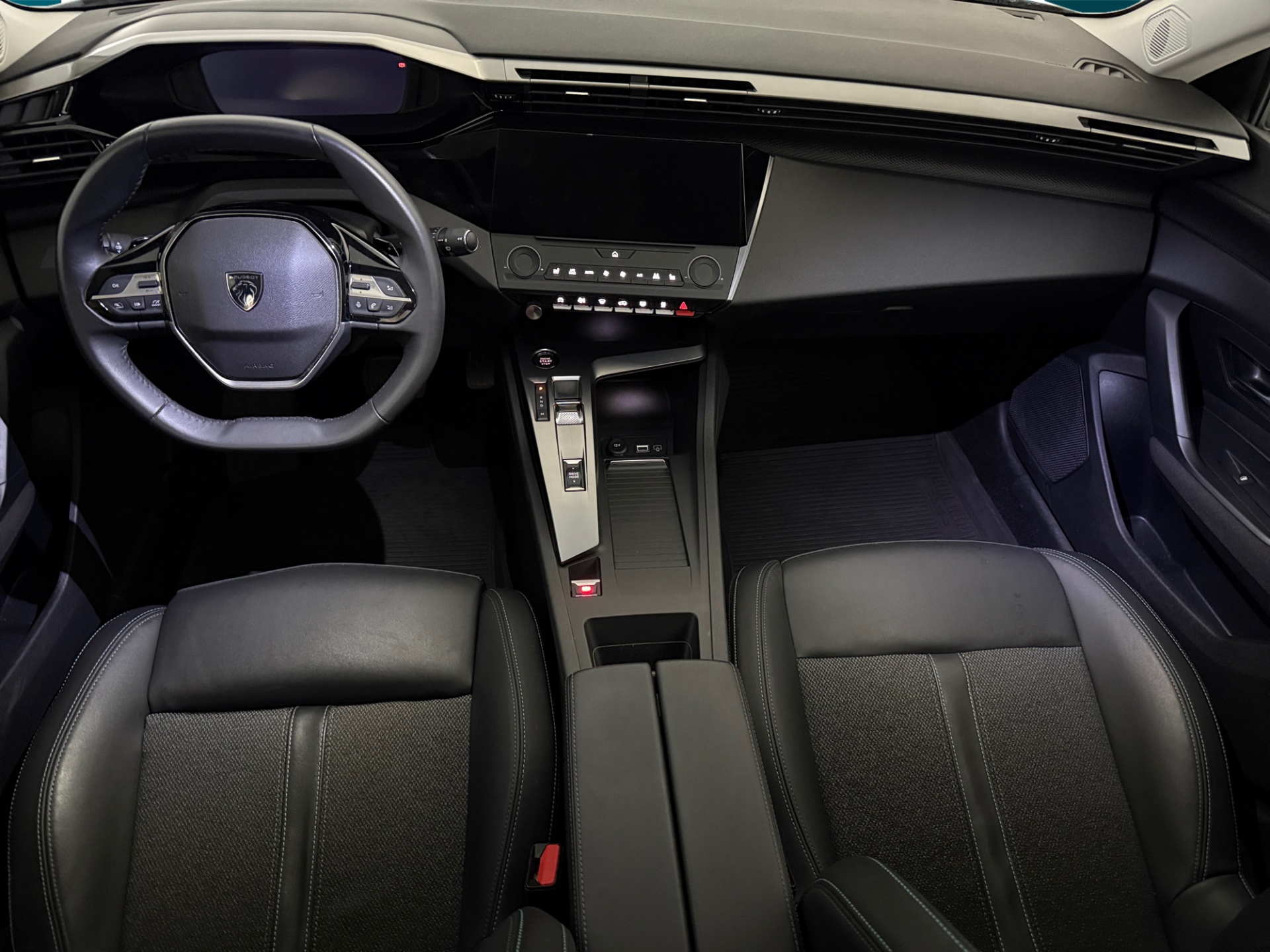 PEUGEOT 308 2023