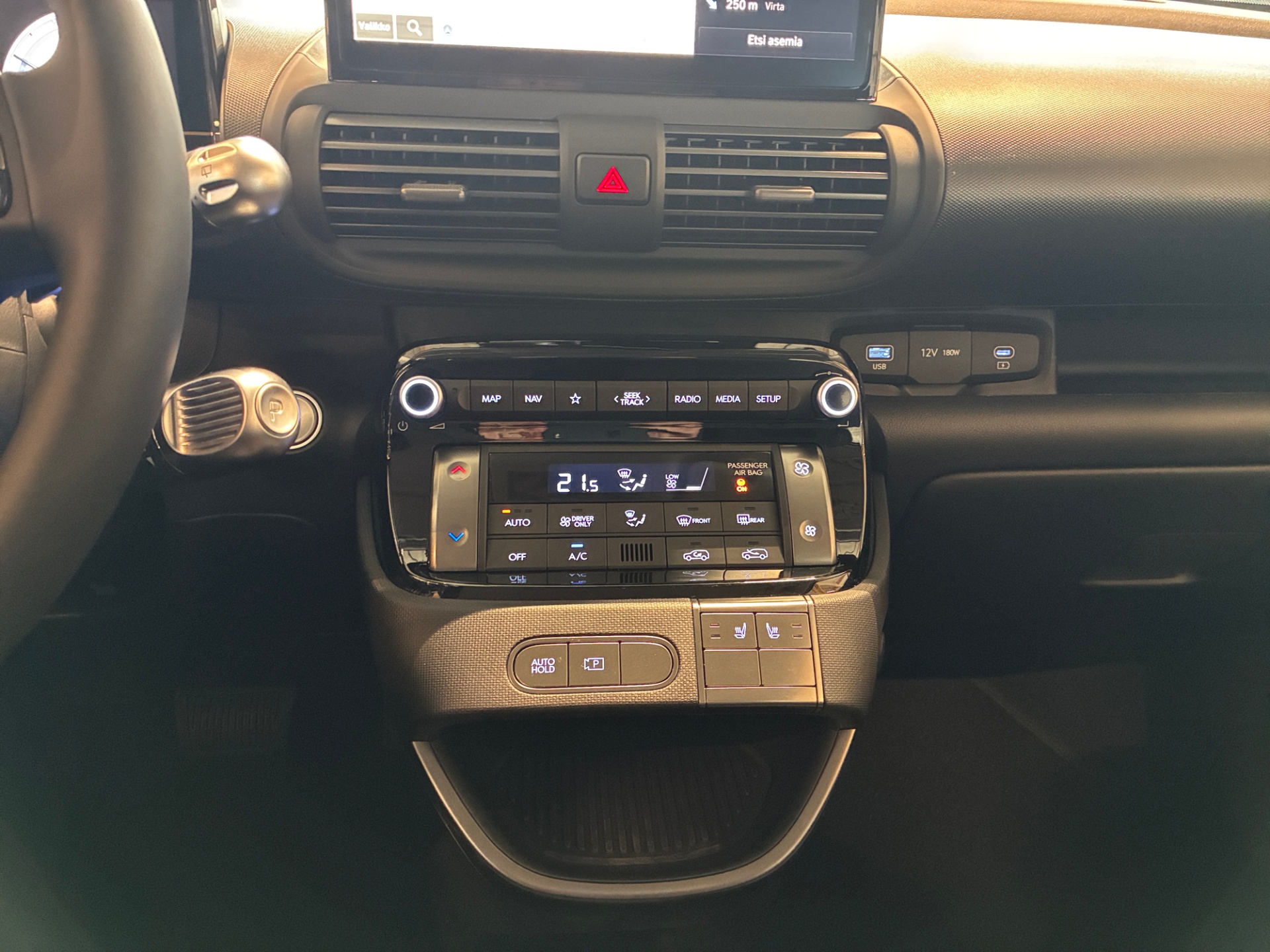 Hyundai INSTER 2025