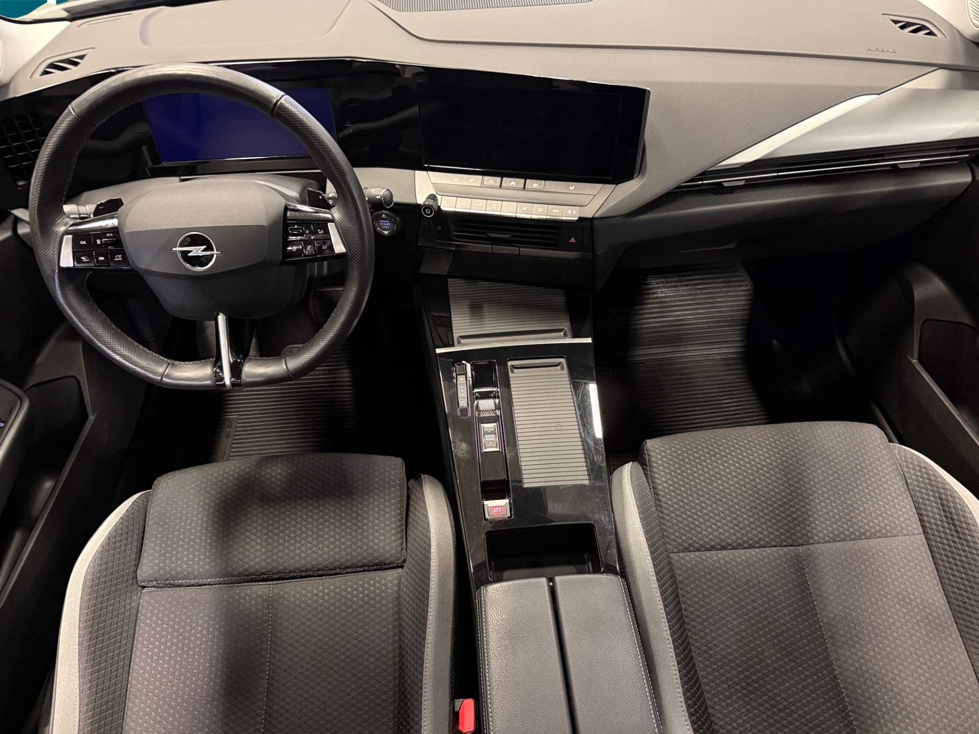 Opel Astra 2024