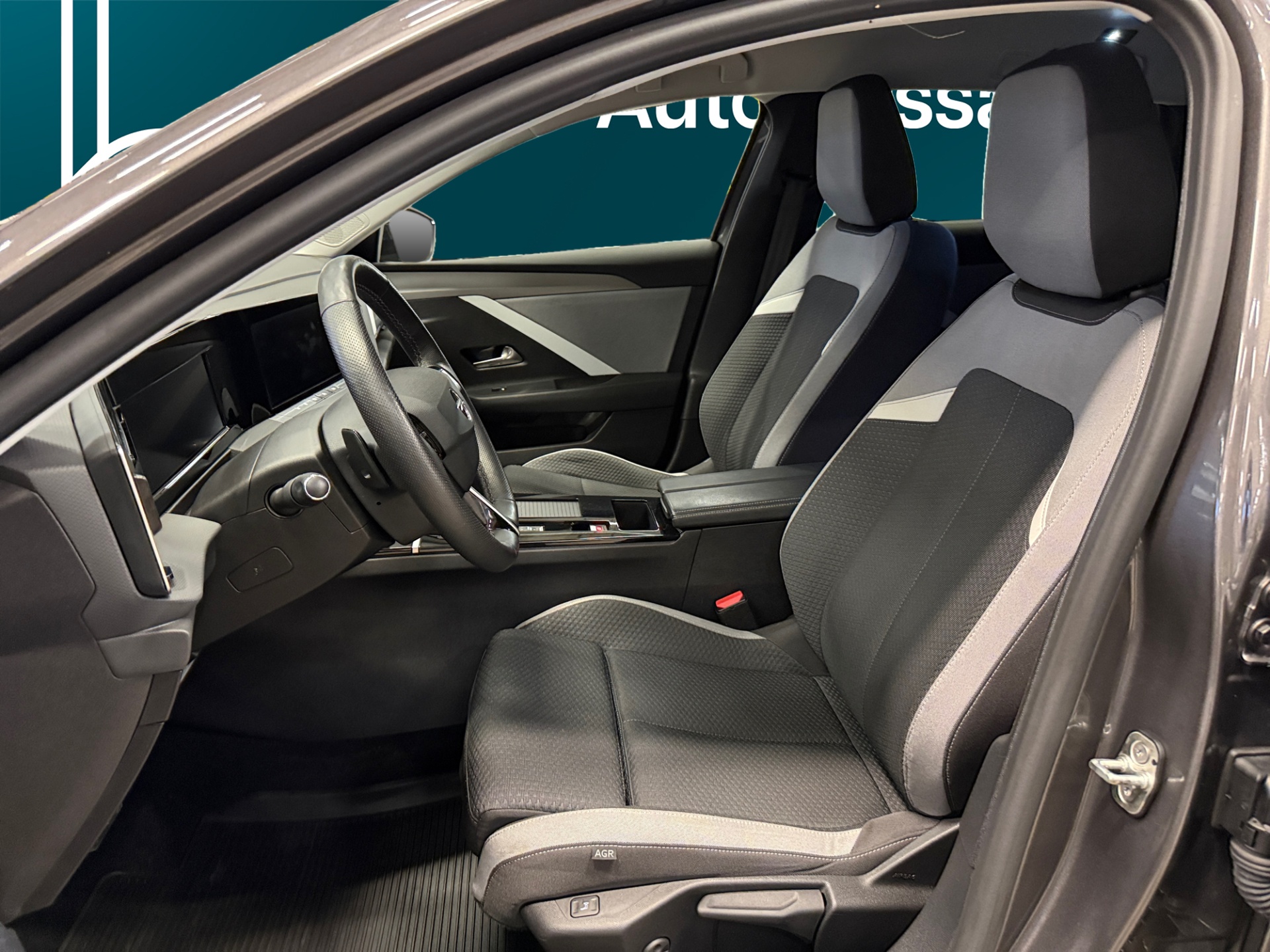 Opel Astra 2024