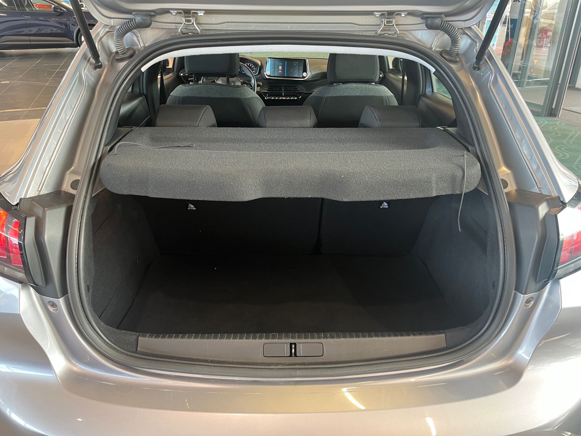PEUGEOT 208 2022