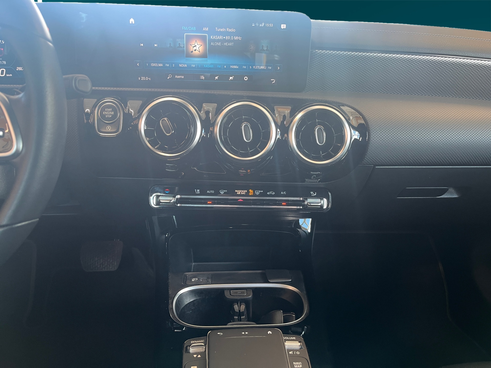 MERCEDES-BENZ CLA 2022