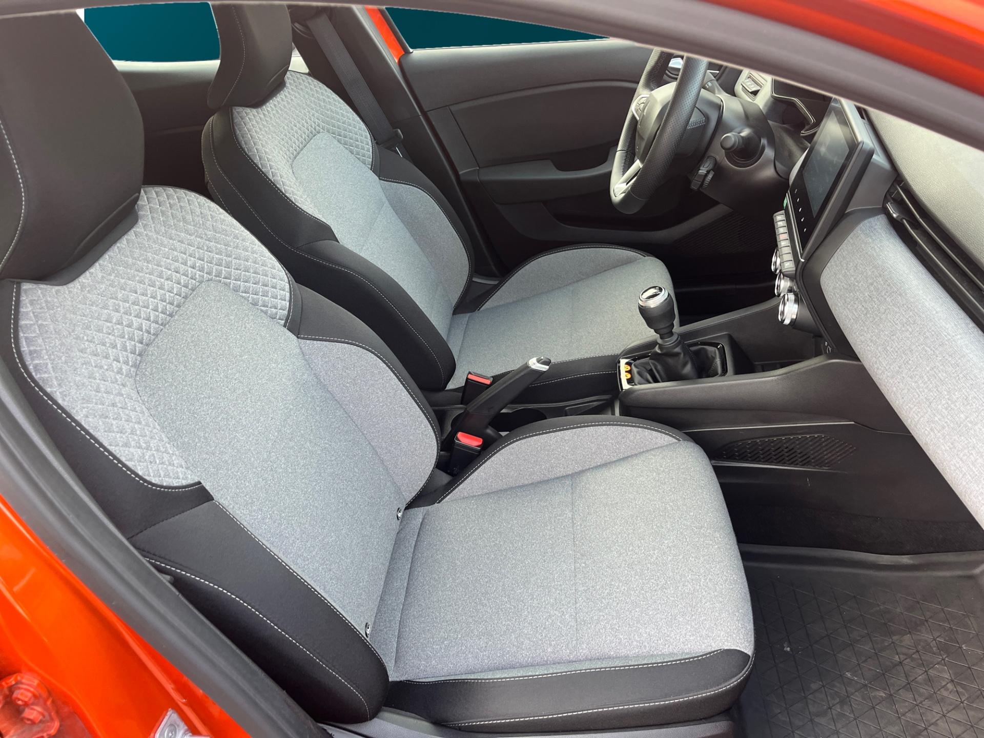 RENAULT Clio 2025