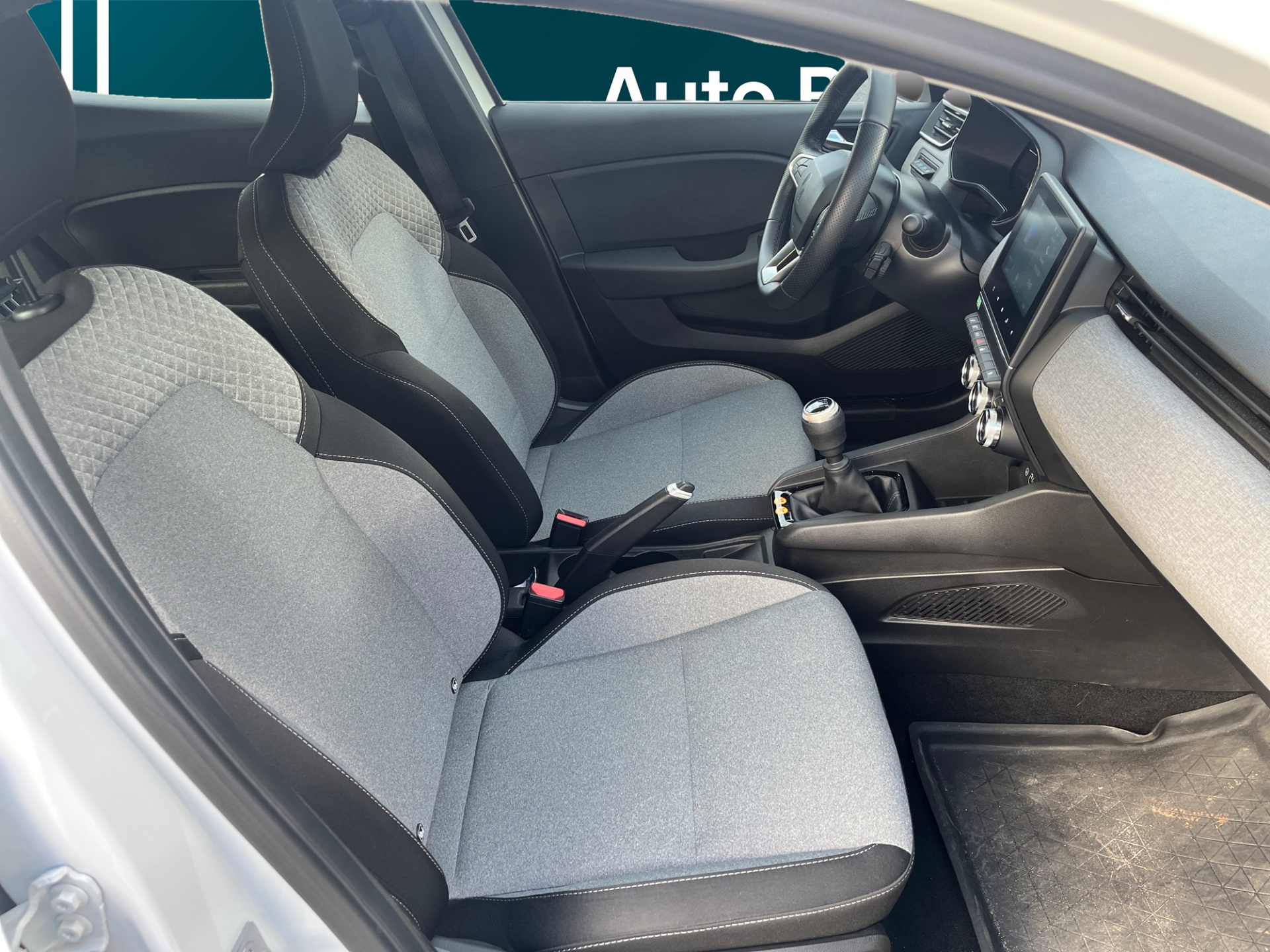 RENAULT Clio 2025
