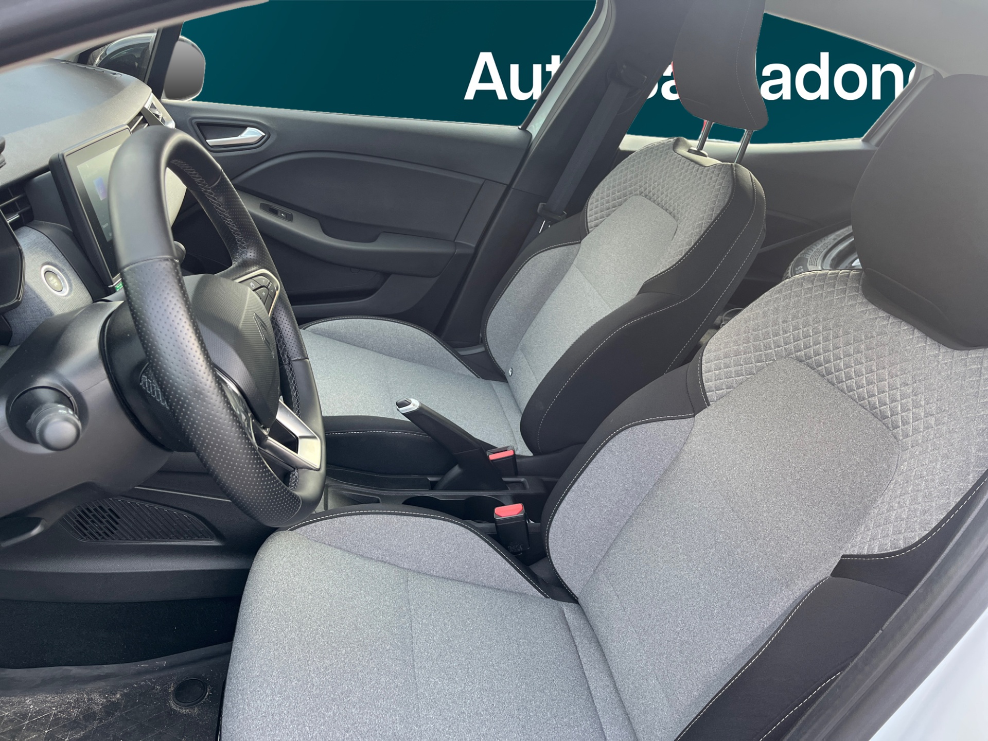 RENAULT Clio 2025
