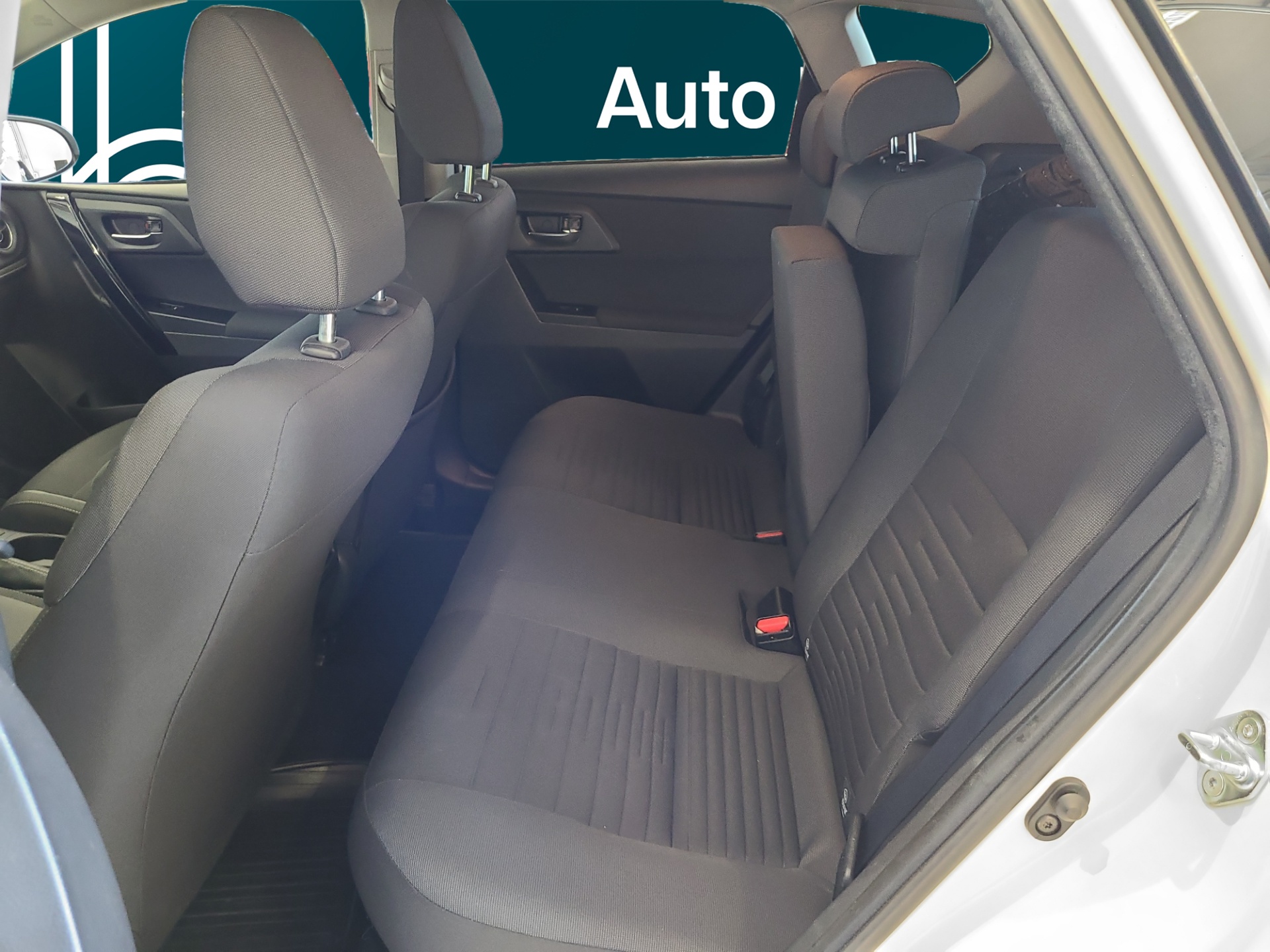 TOYOTA Auris 2017