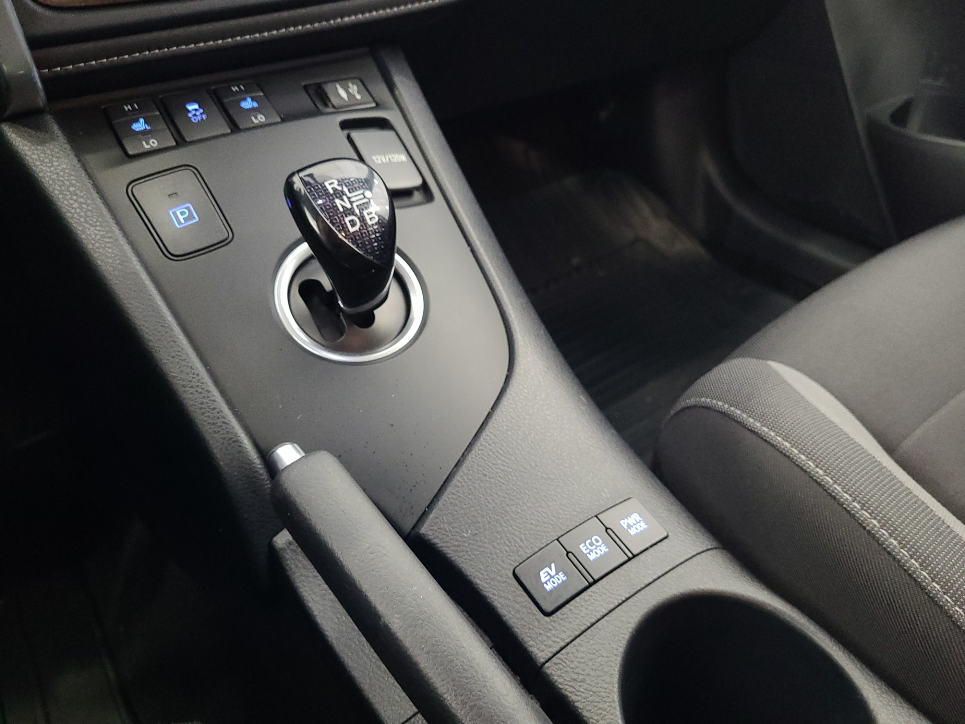 TOYOTA Auris 2017