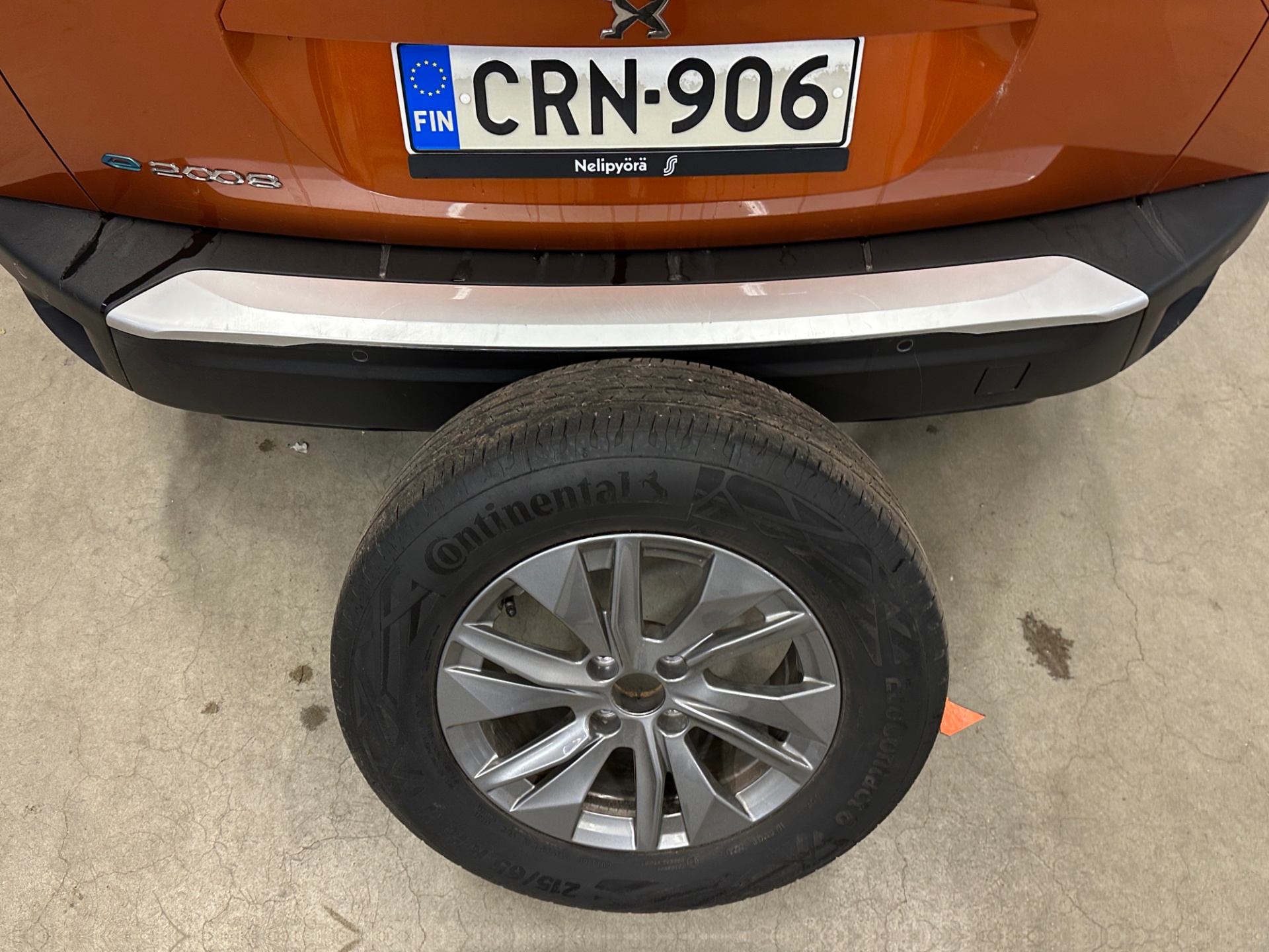PEUGEOT e-2008 2023