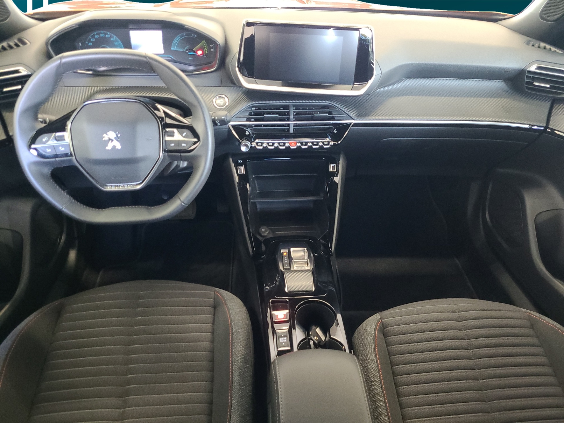 PEUGEOT e-2008 2023