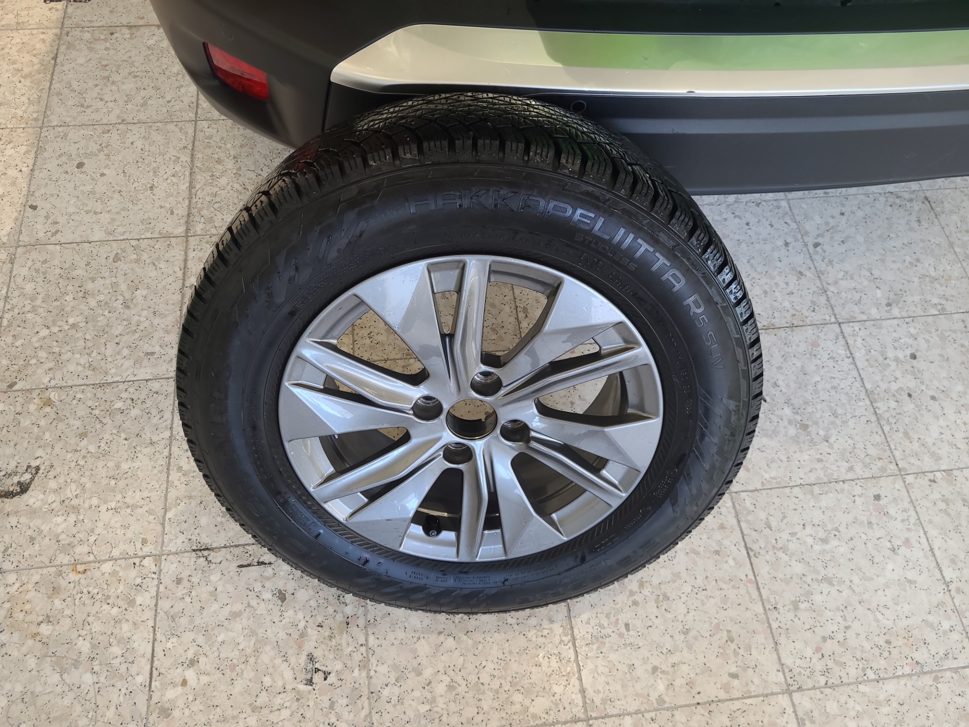 PEUGEOT e-2008 2023