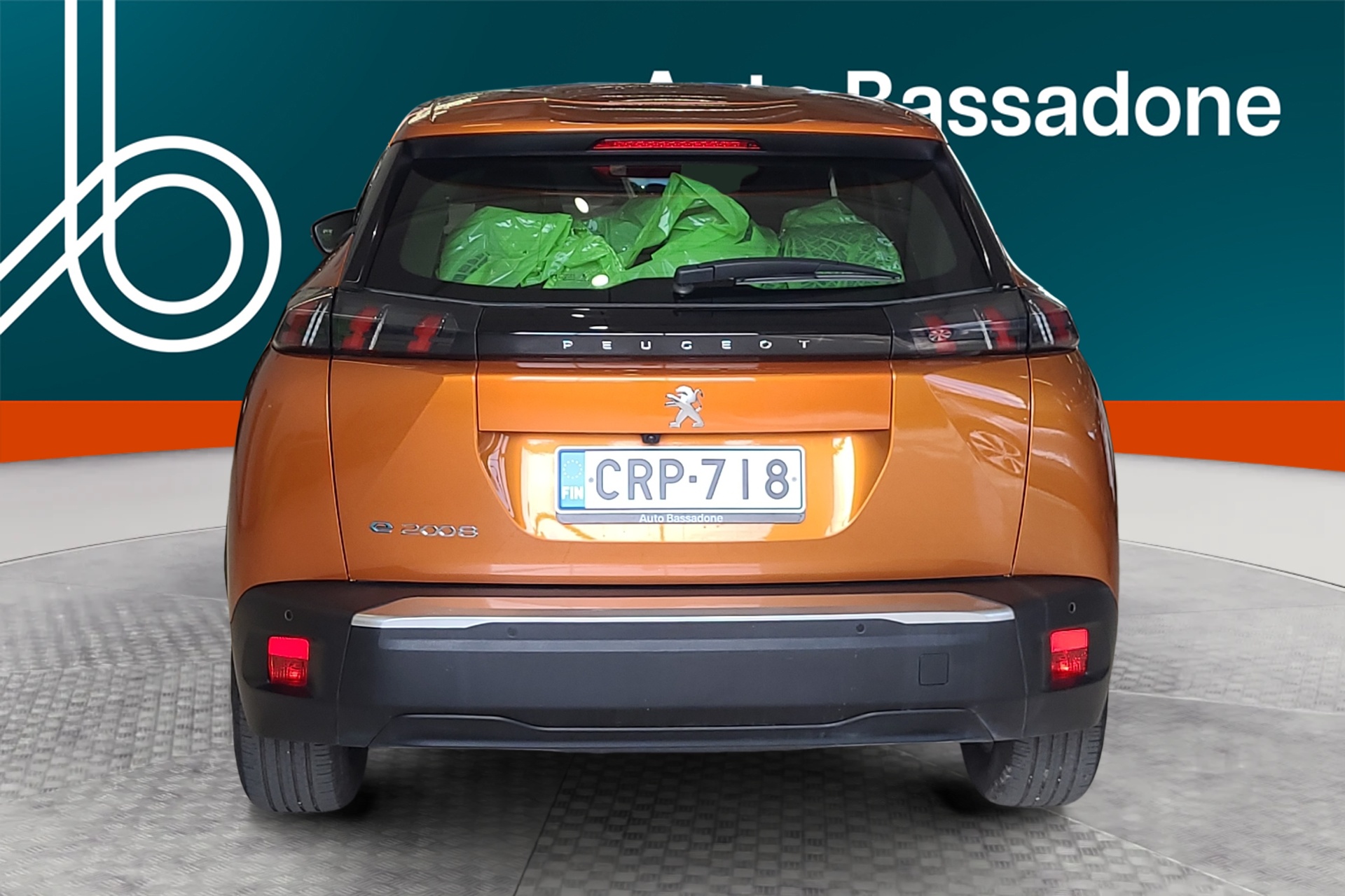 PEUGEOT e-2008 2023