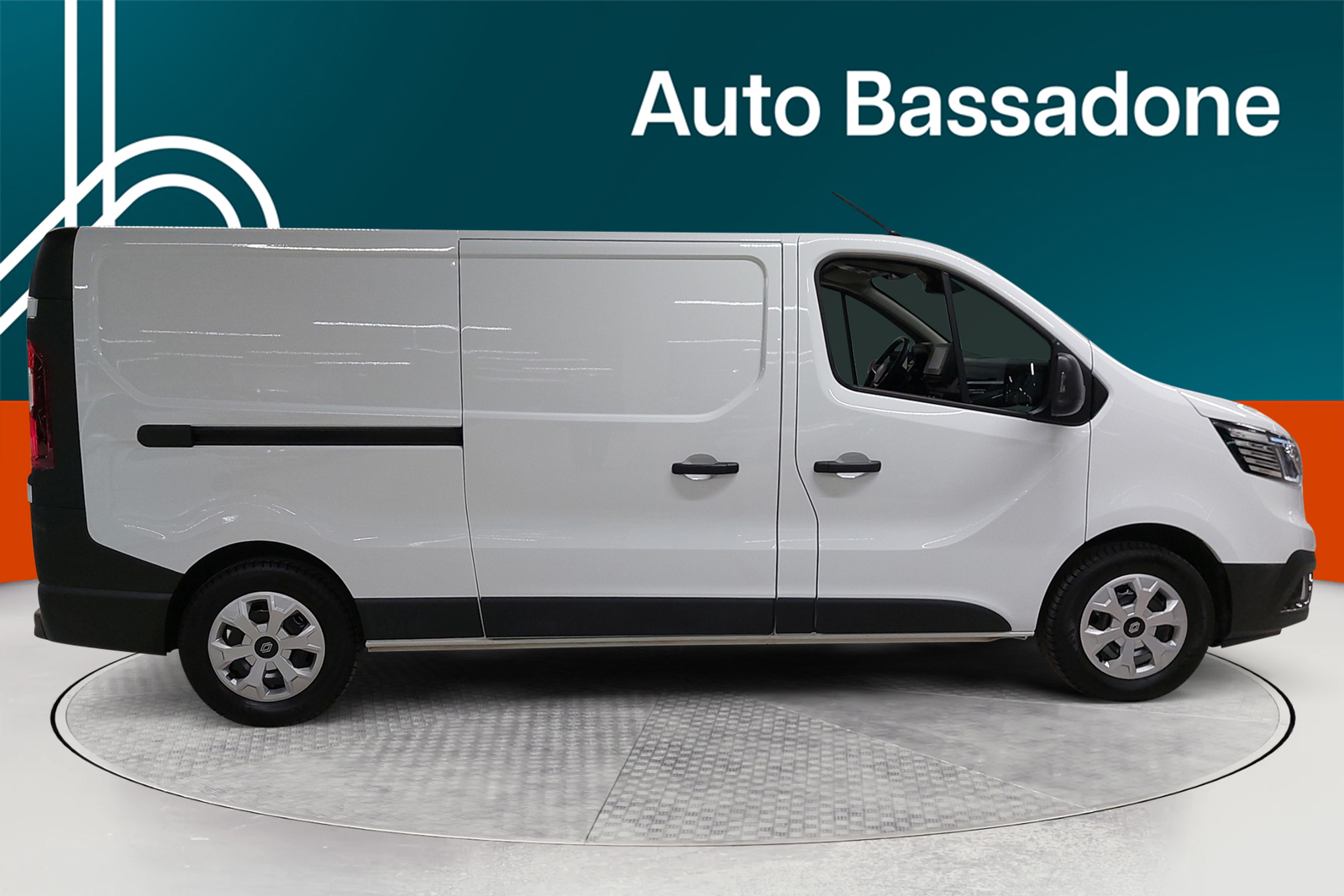RENAULT Trafic 2024