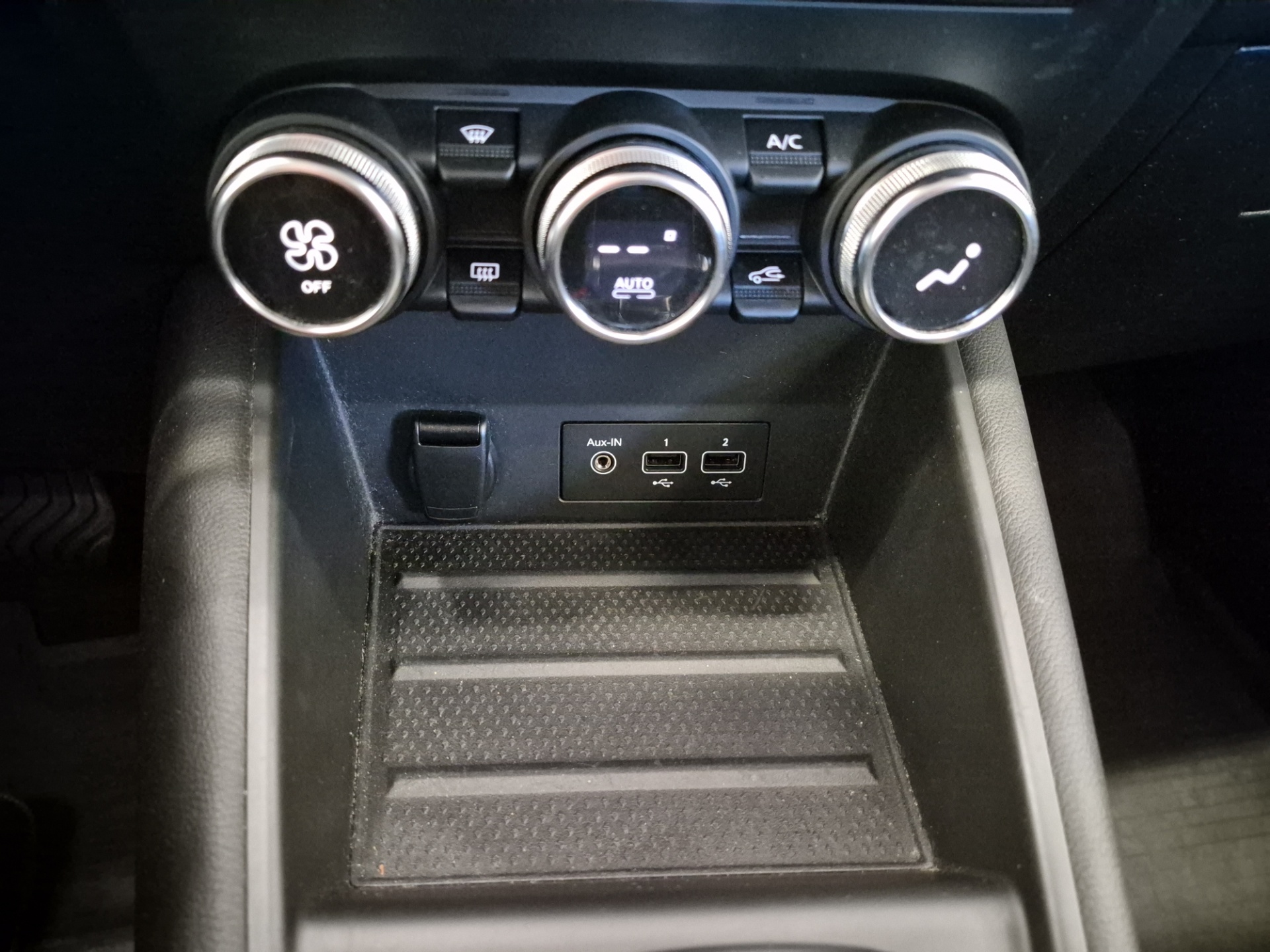 RENAULT Captur 2021