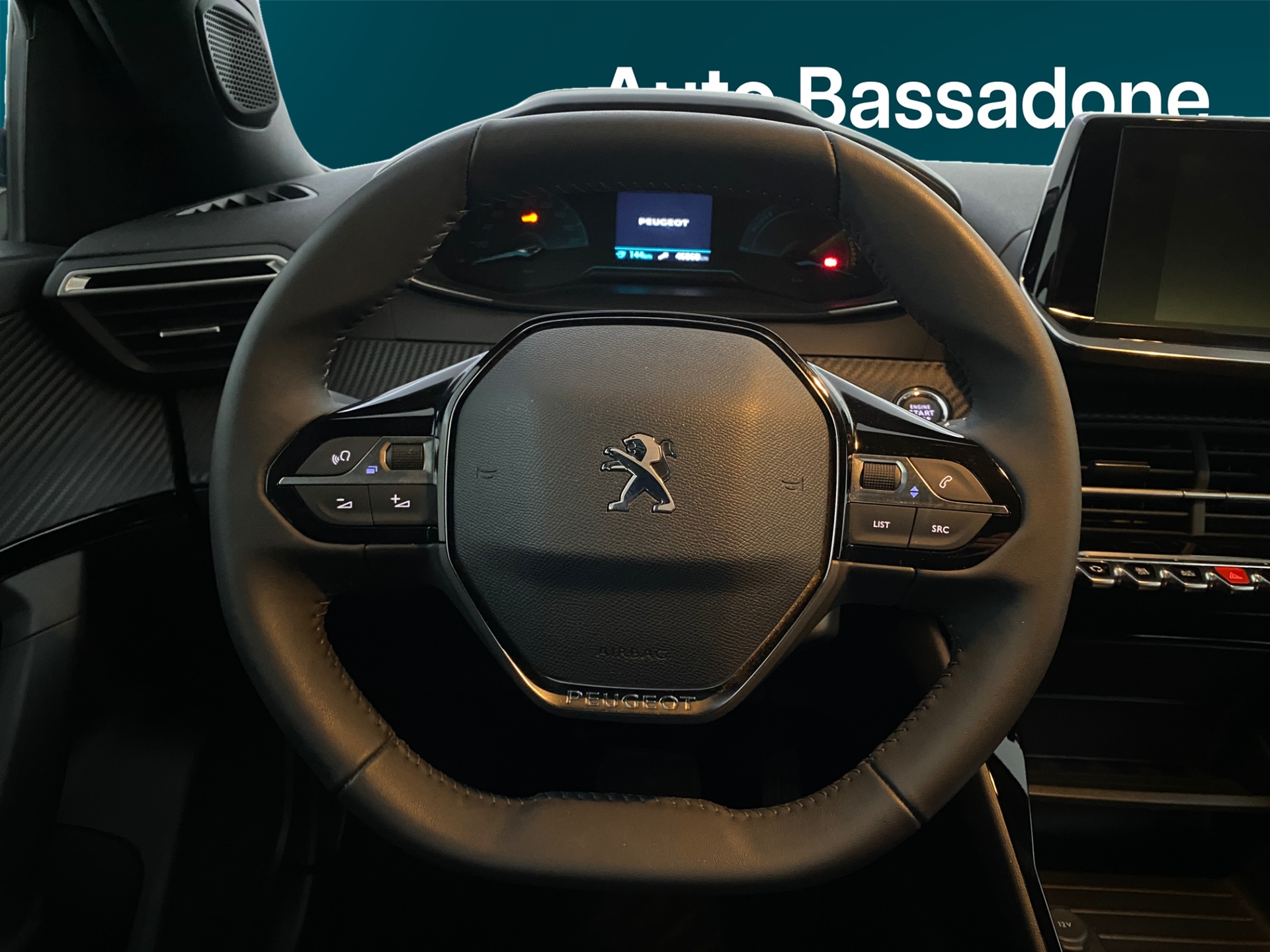 Peugeot e-2008 2023