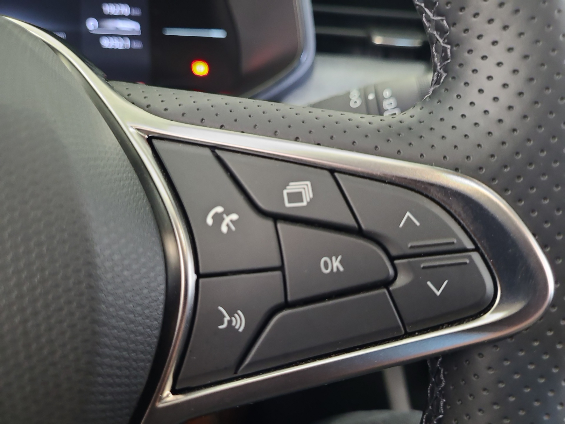 RENAULT Clio 2024