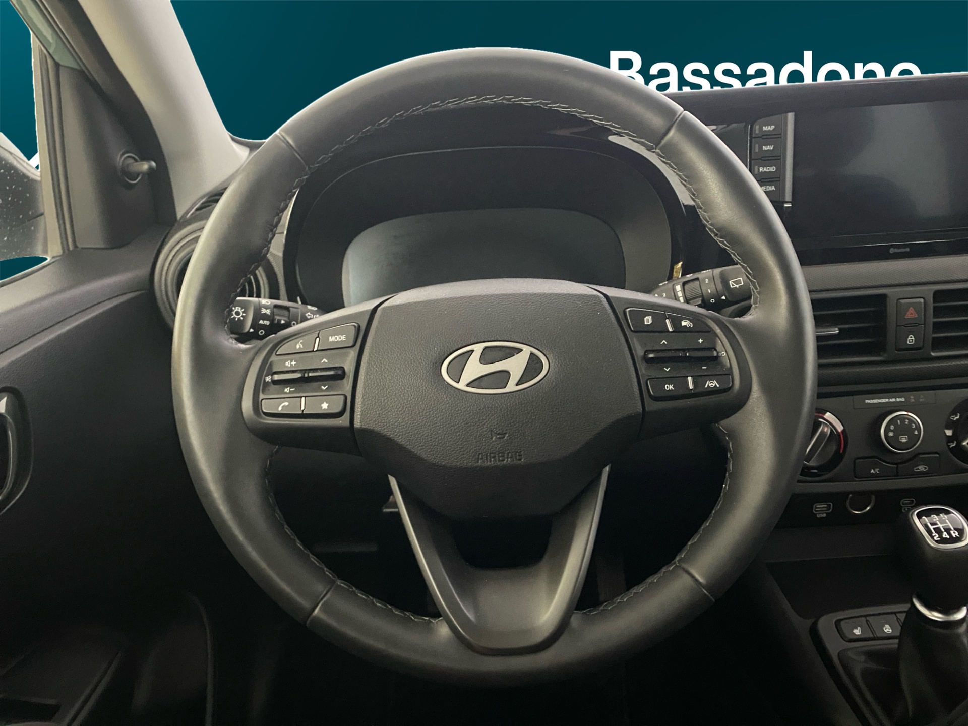 HYUNDAI i10 2024