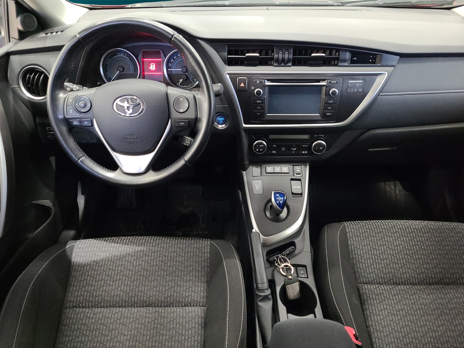 TOYOTA Auris 2014