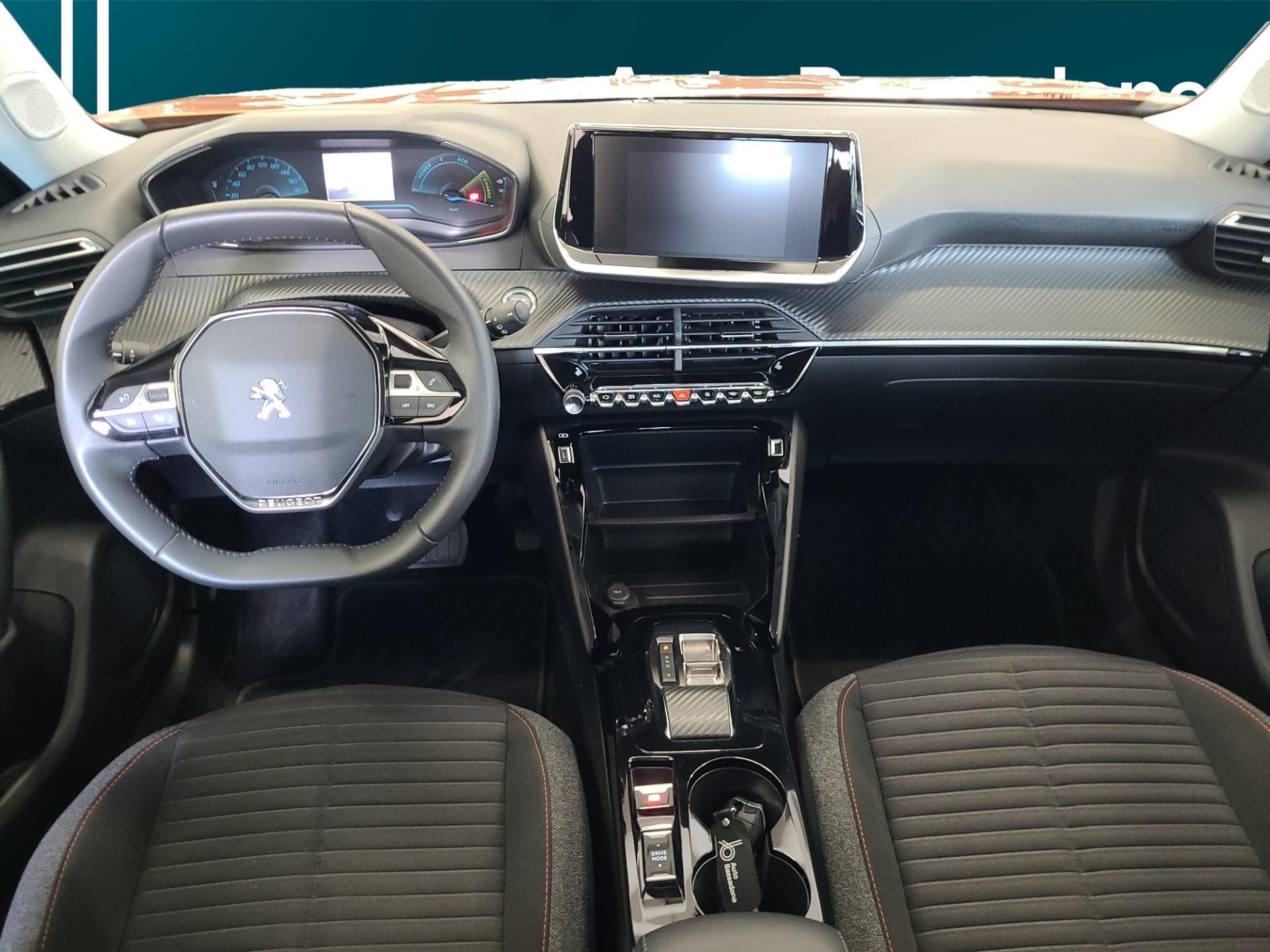 PEUGEOT e-2008 2022