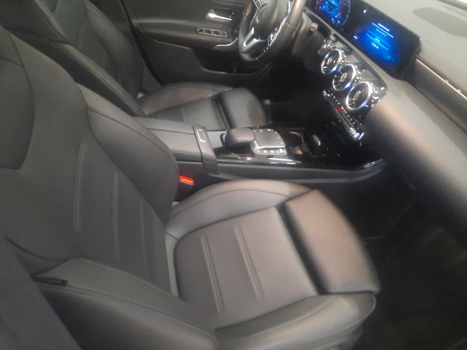 MERCEDES-BENZ CLA 2021